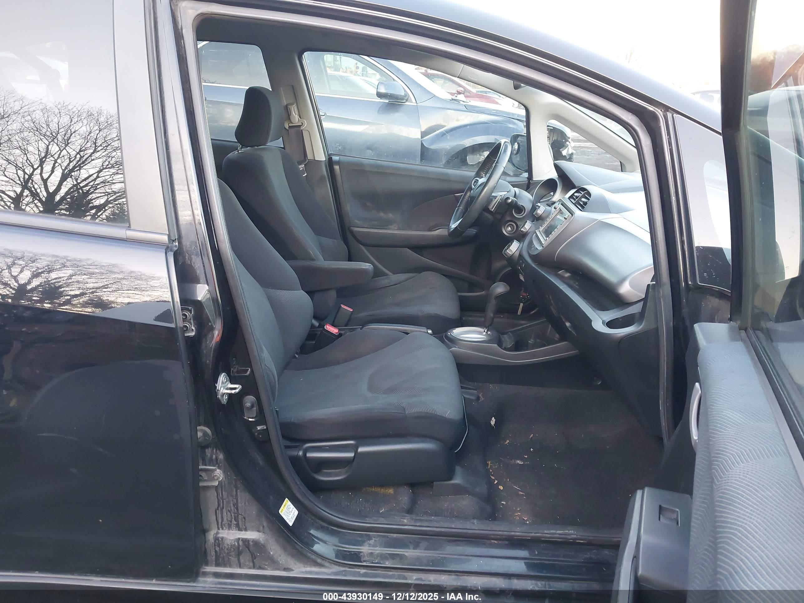 HONDA FIT image 5