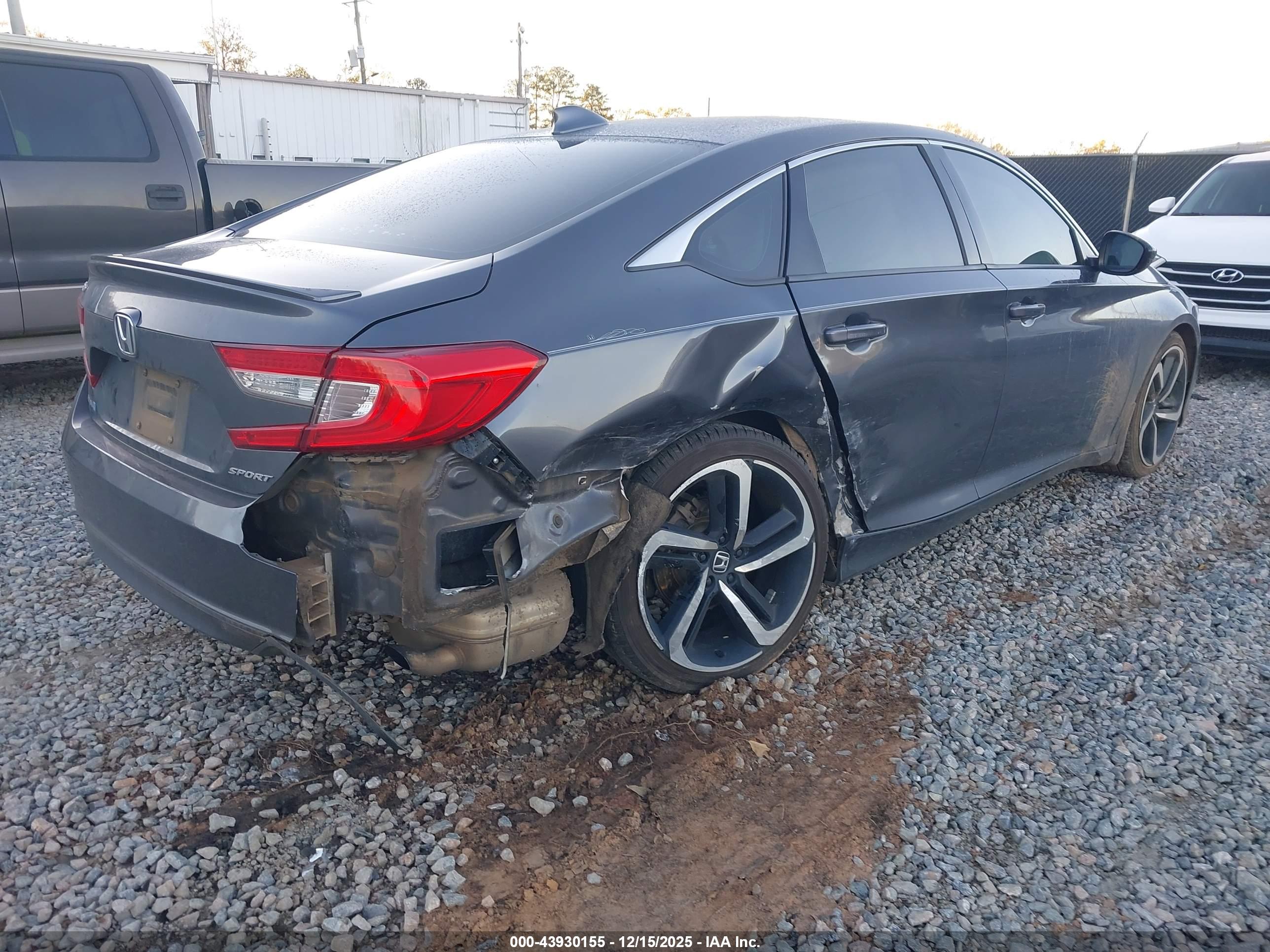 HONDA ACCORD image 4