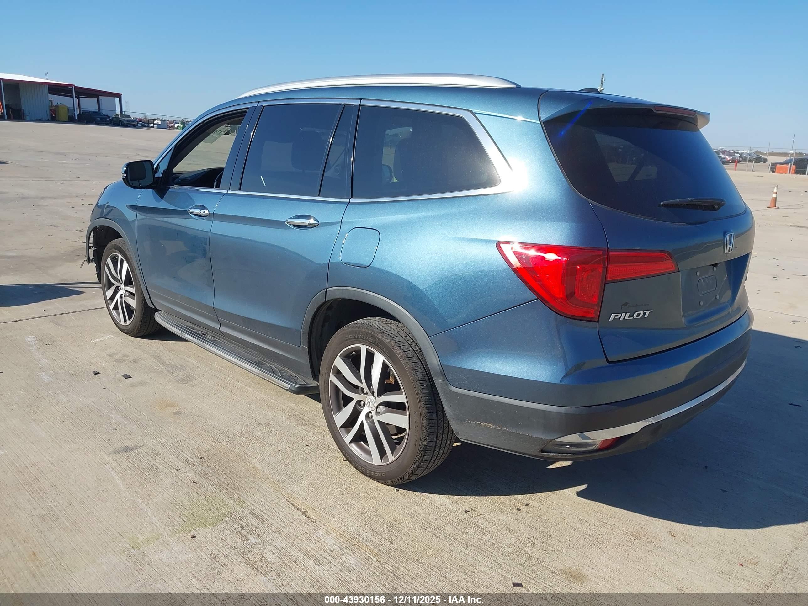 HONDA PILOT image 3