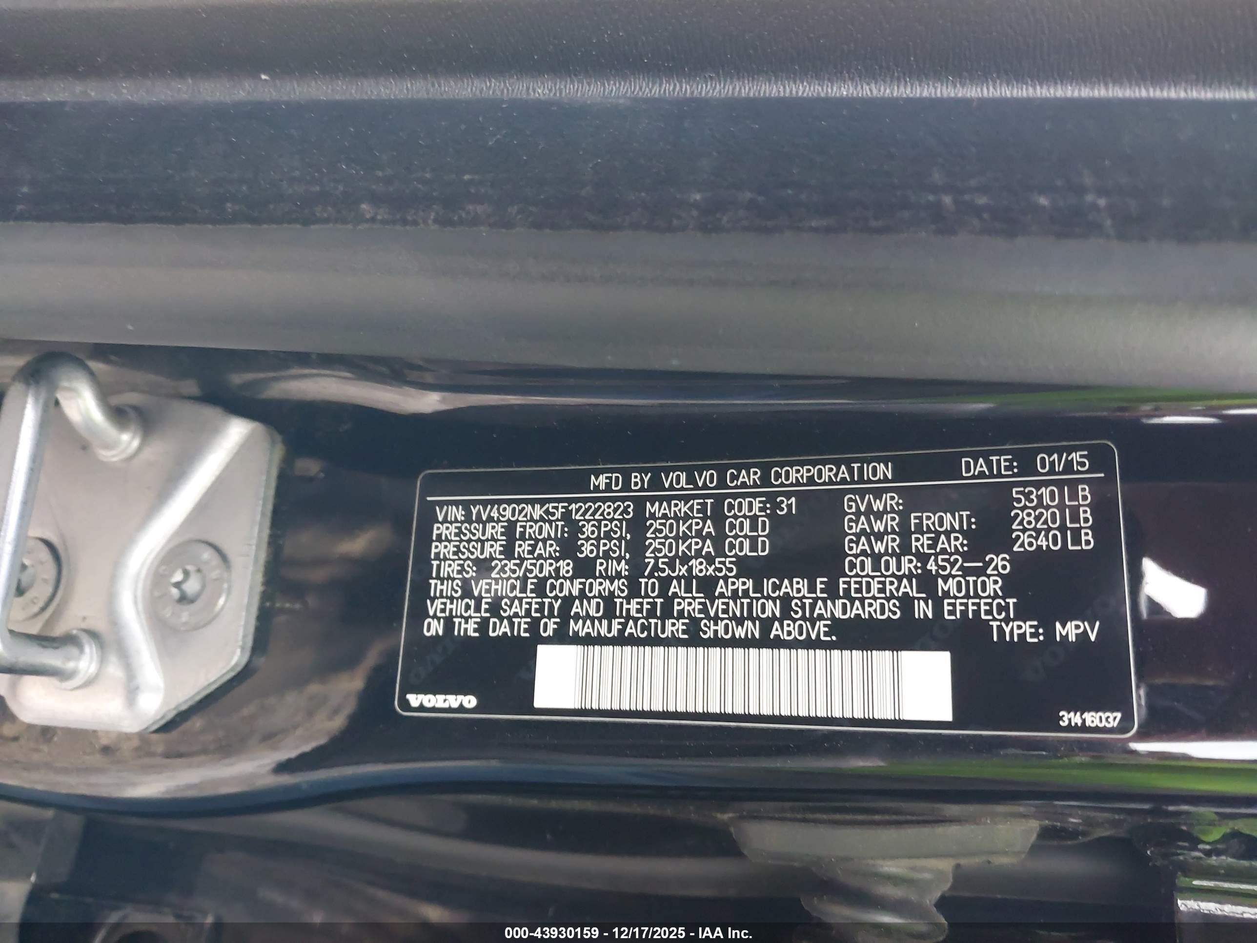 VOLVO XC70 image 9