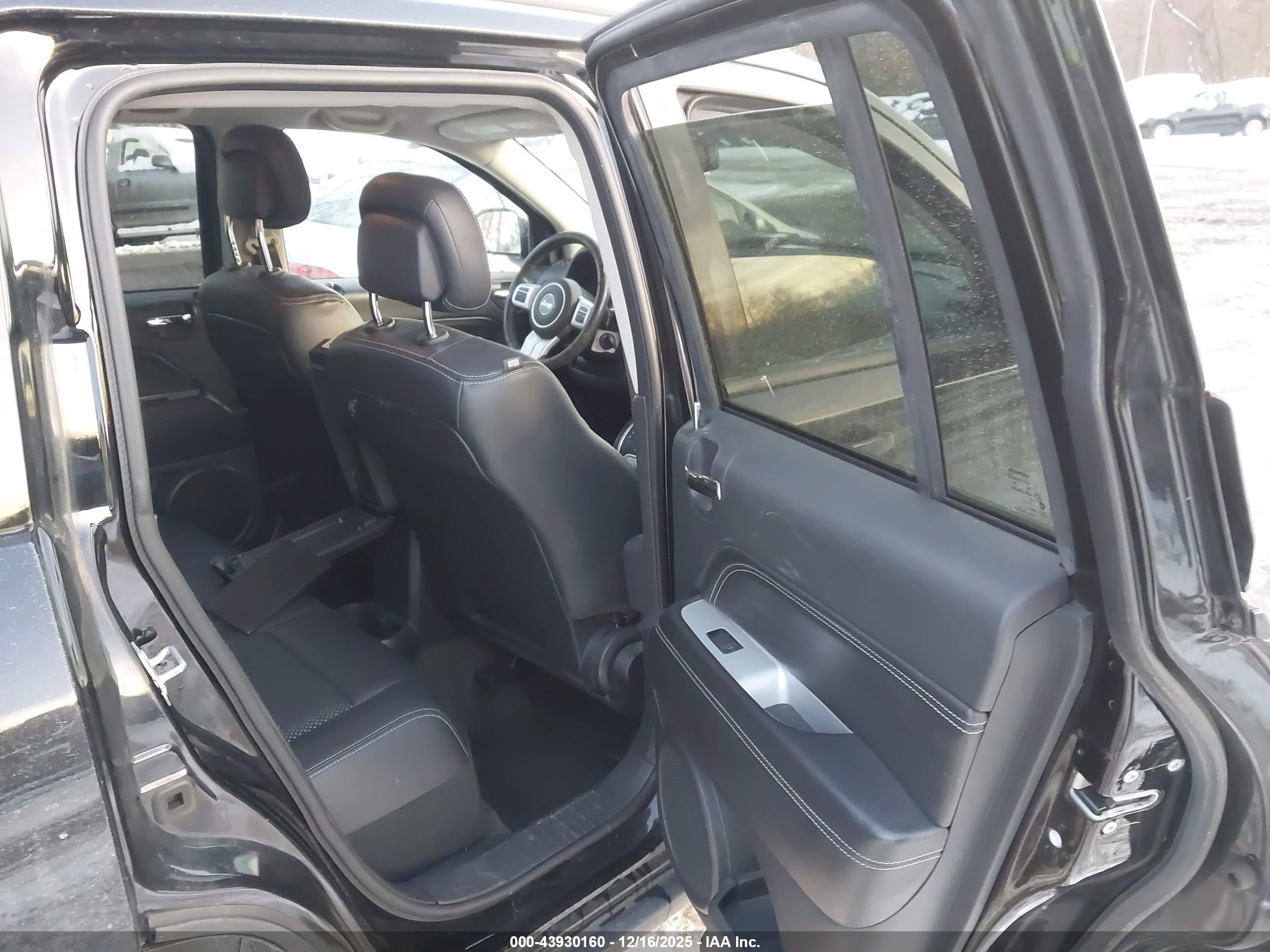JEEP COMPASS image 8