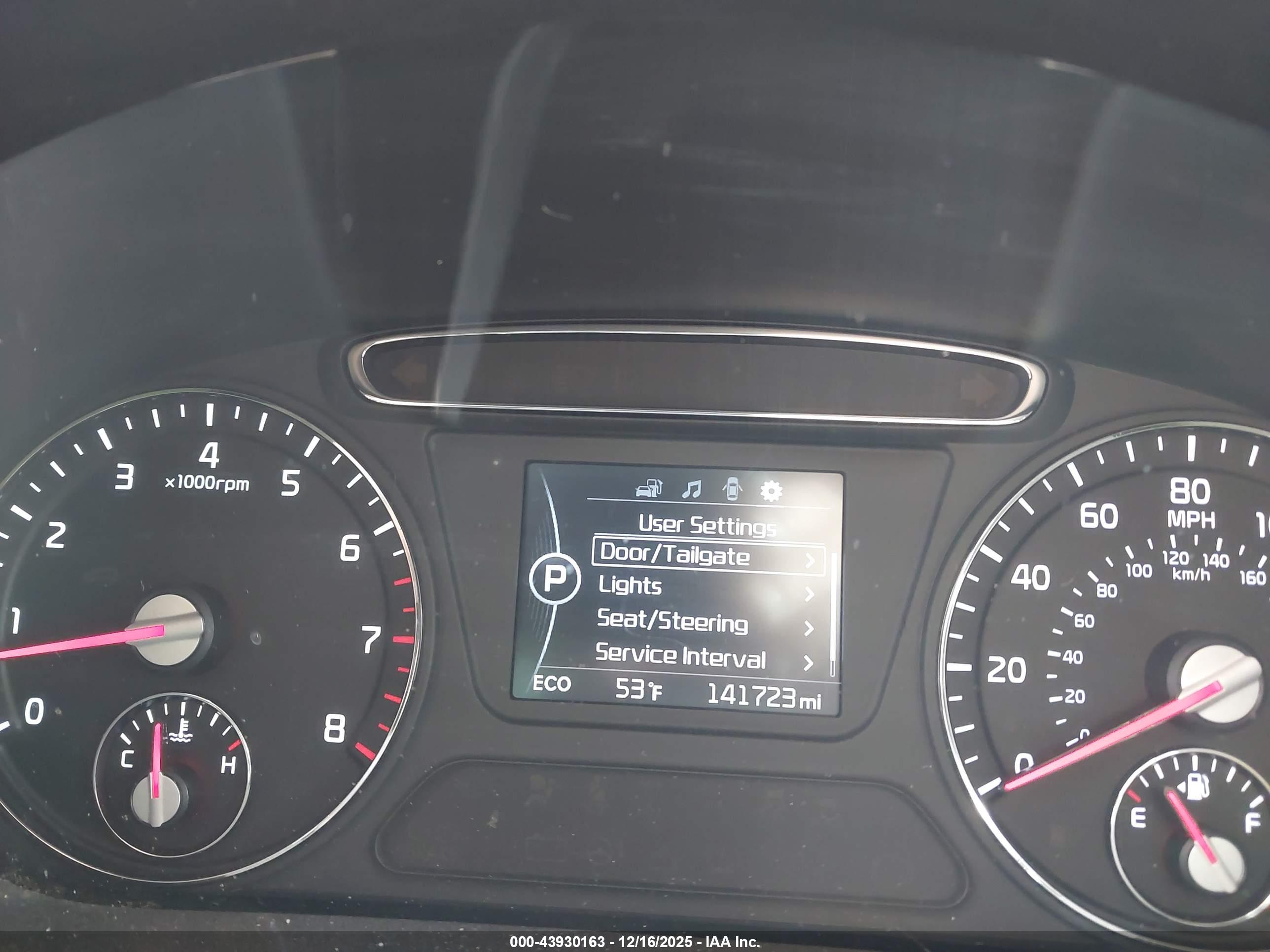 KIA SORENTO image 7