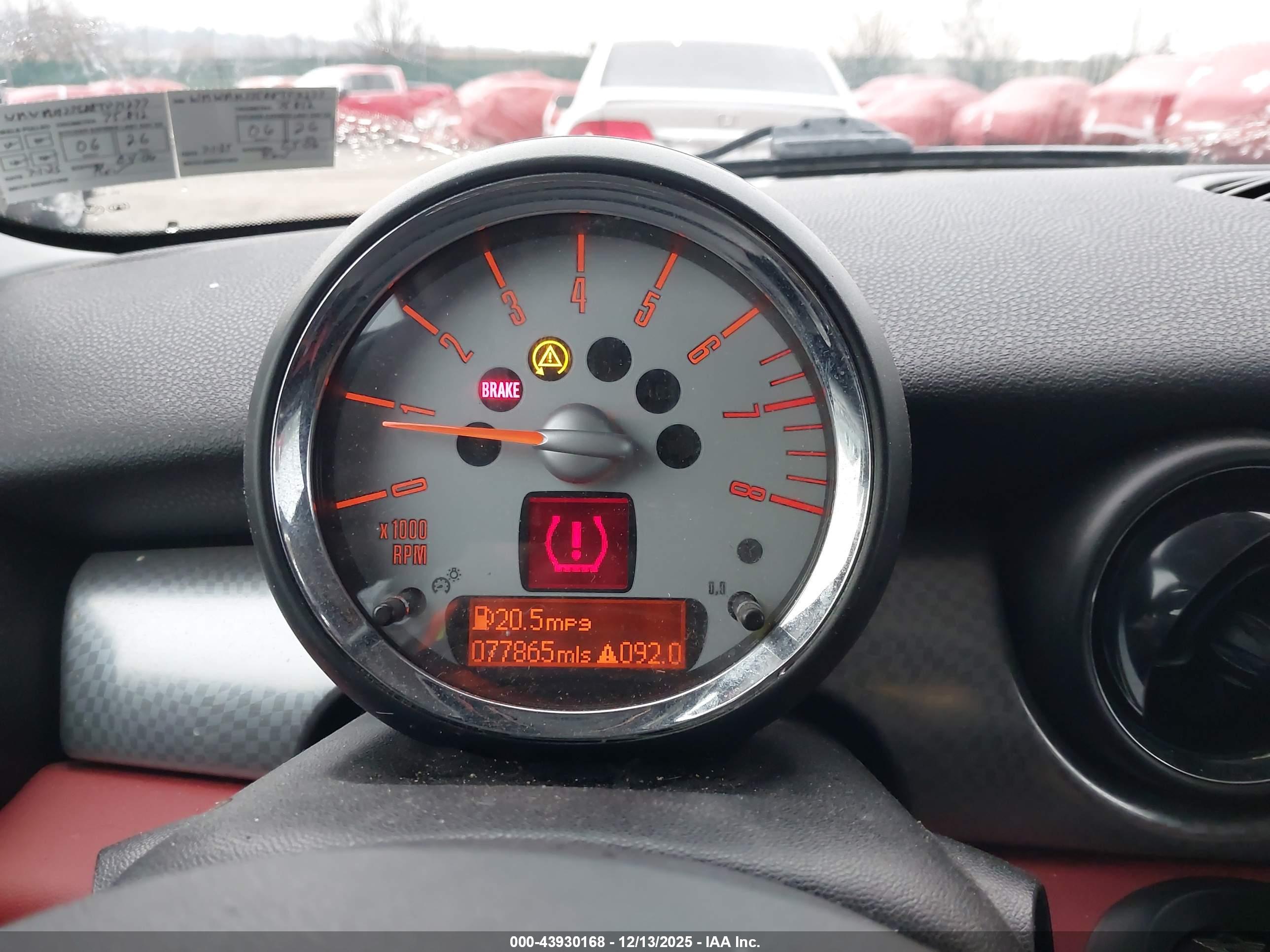 MINI COOPER image 7