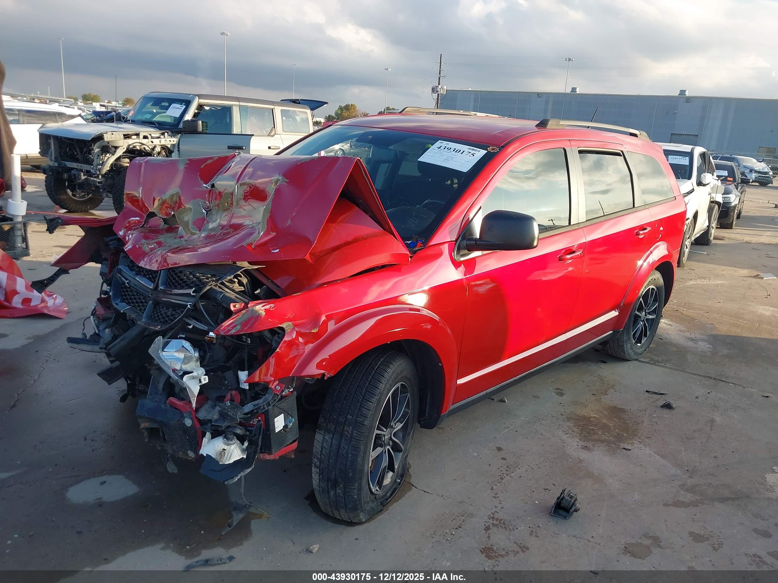DODGE JOURNEY image 2