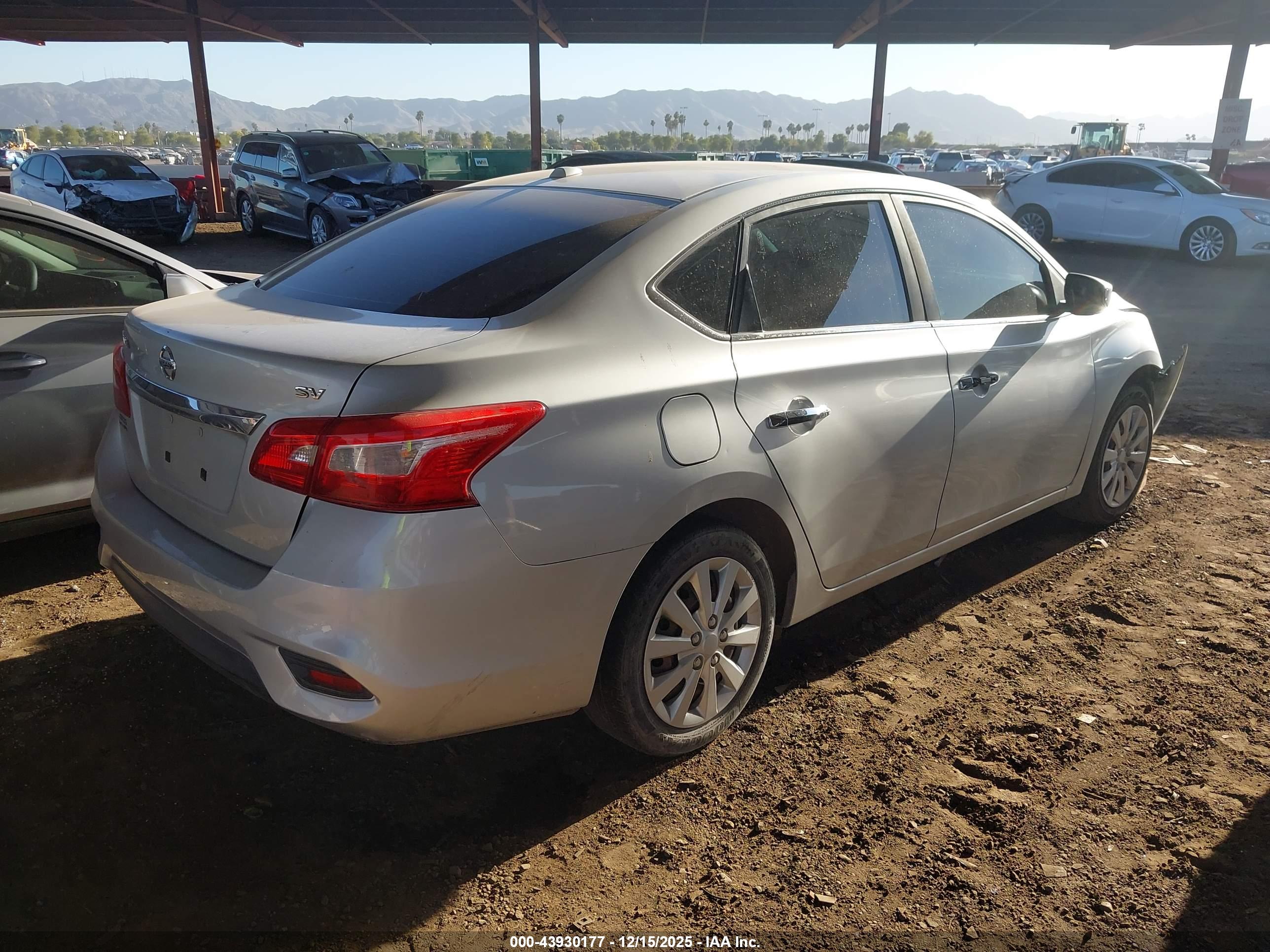 NISSAN SENTRA image 4