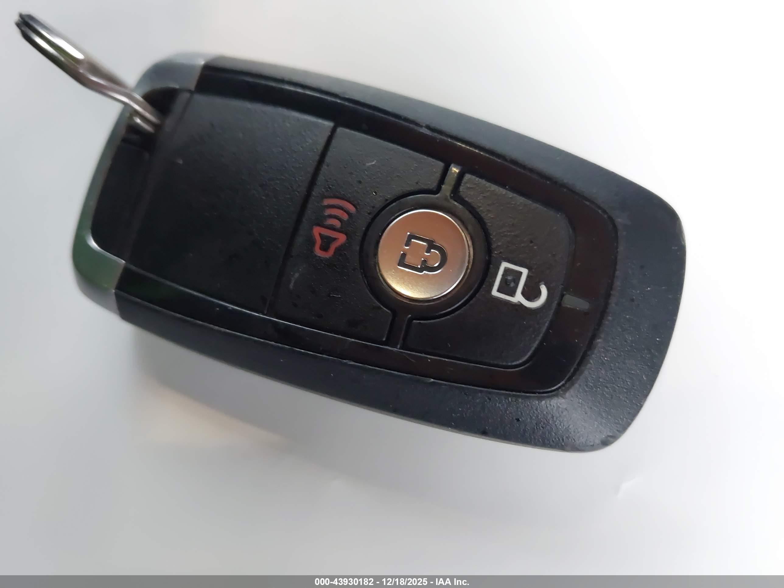FORD ESCAPE image 11