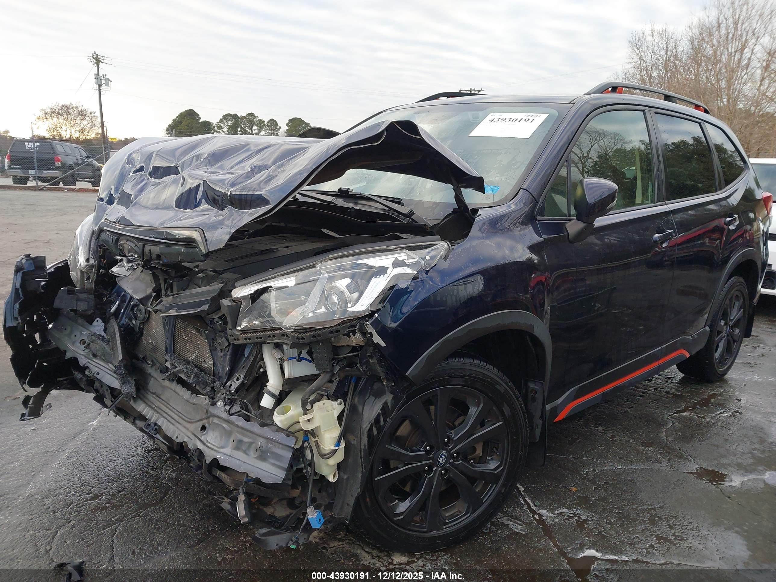 SUBARU FORESTER image 2