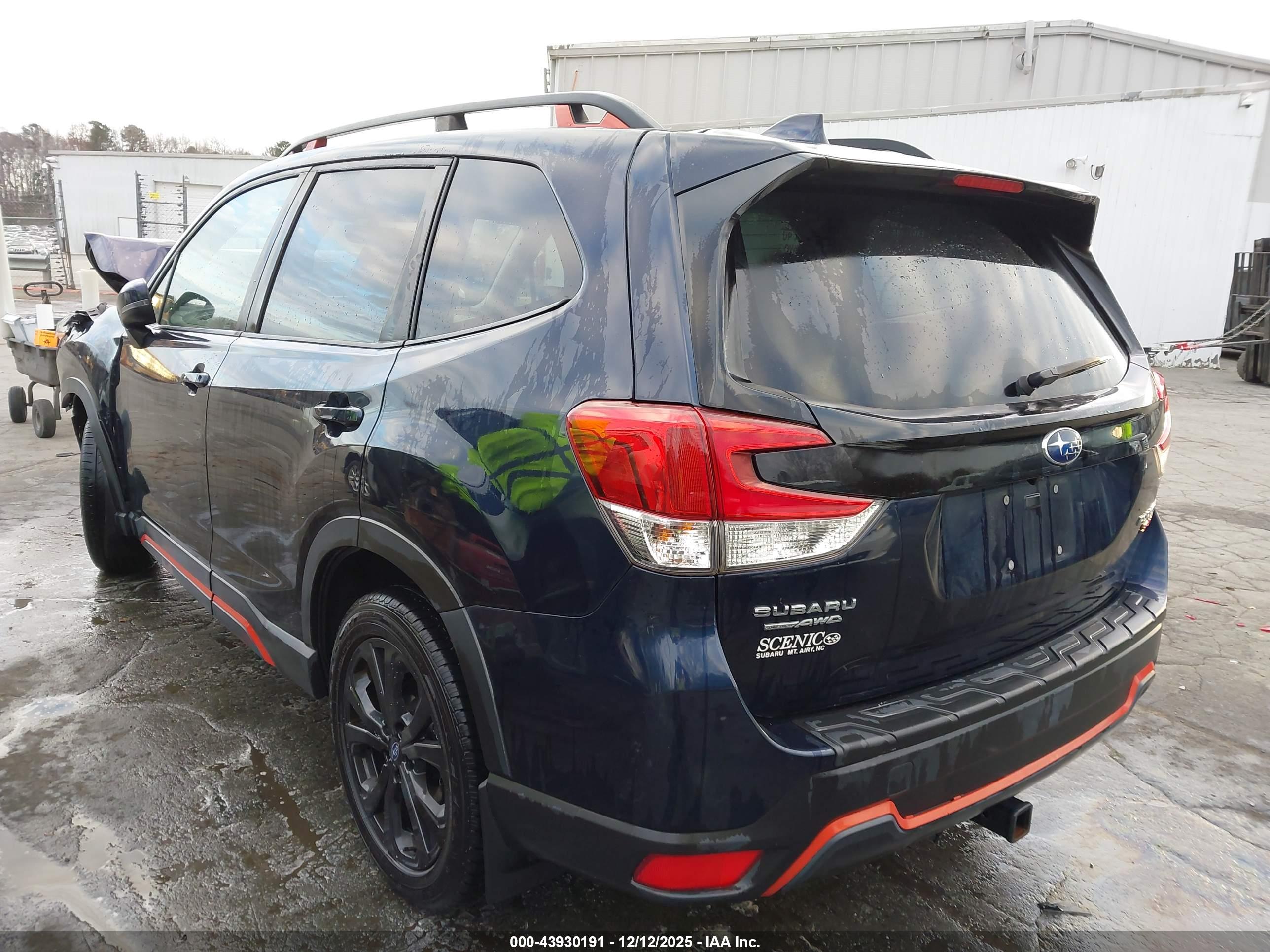 SUBARU FORESTER image 3