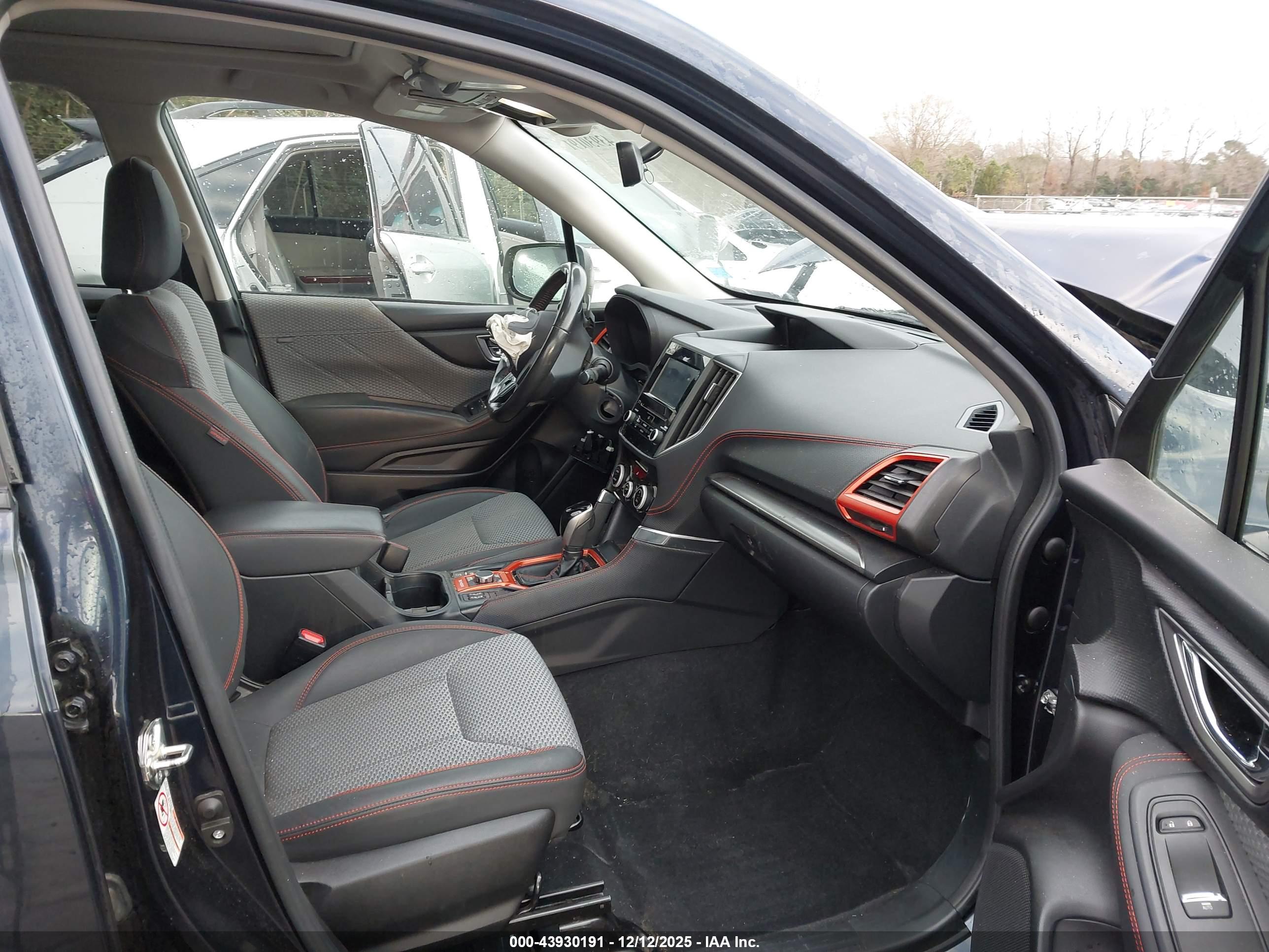 SUBARU FORESTER image 5
