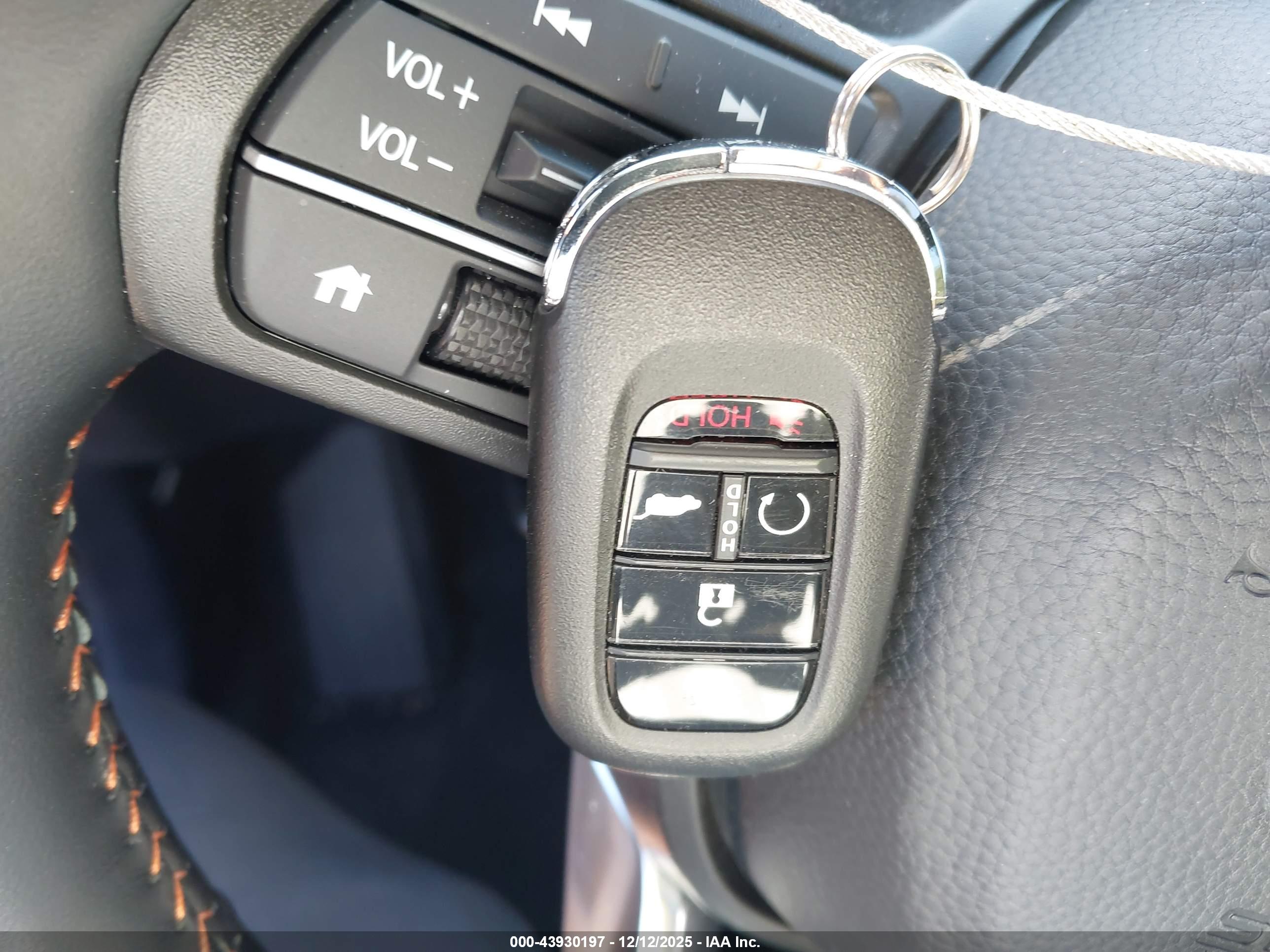 HONDA CR-V image 11