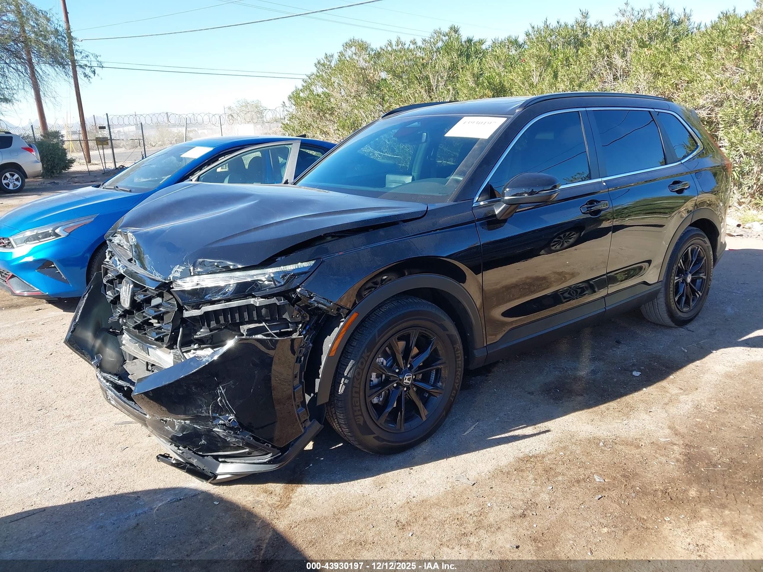 HONDA CR-V image 2