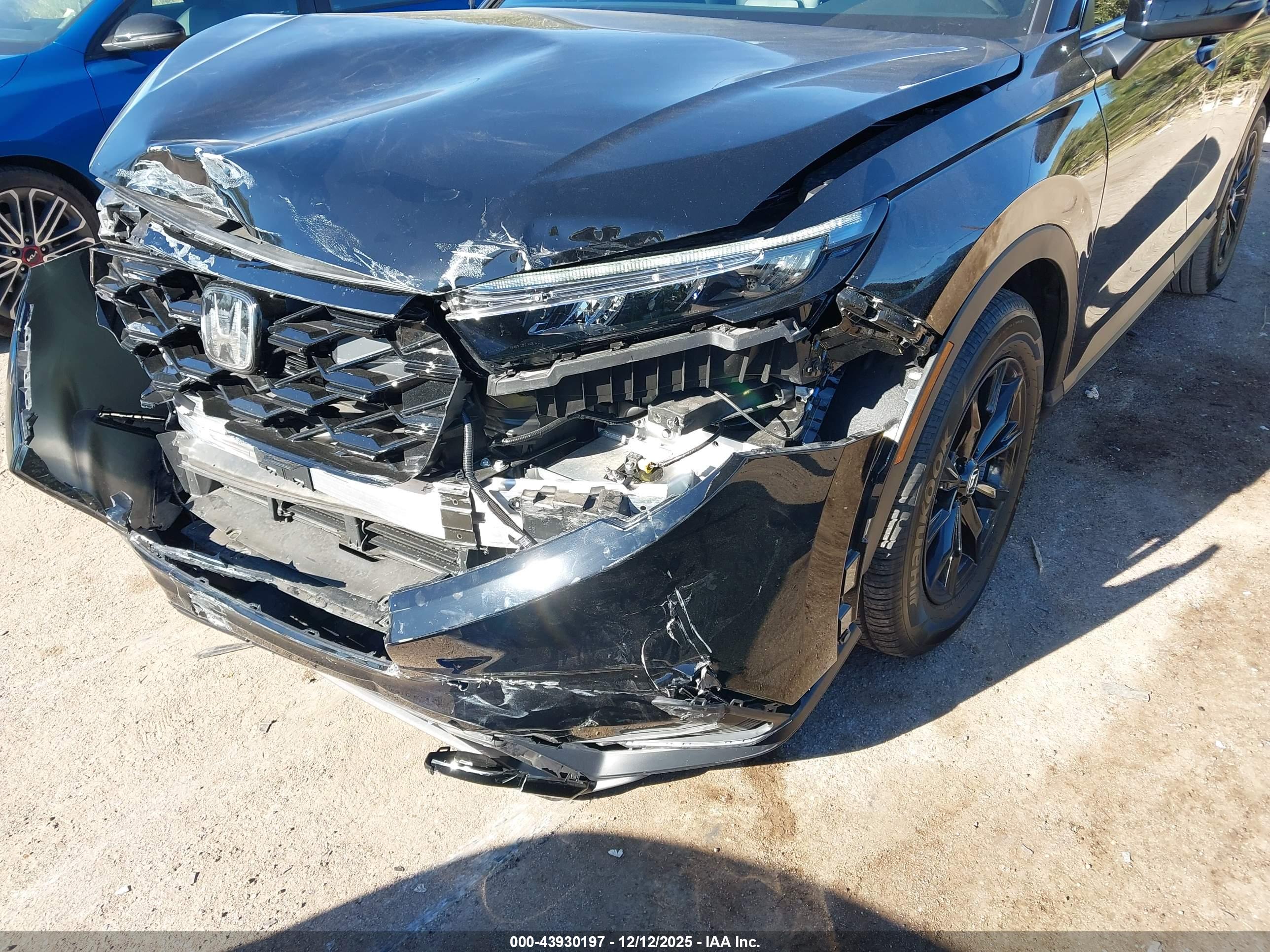 HONDA CR-V image 6