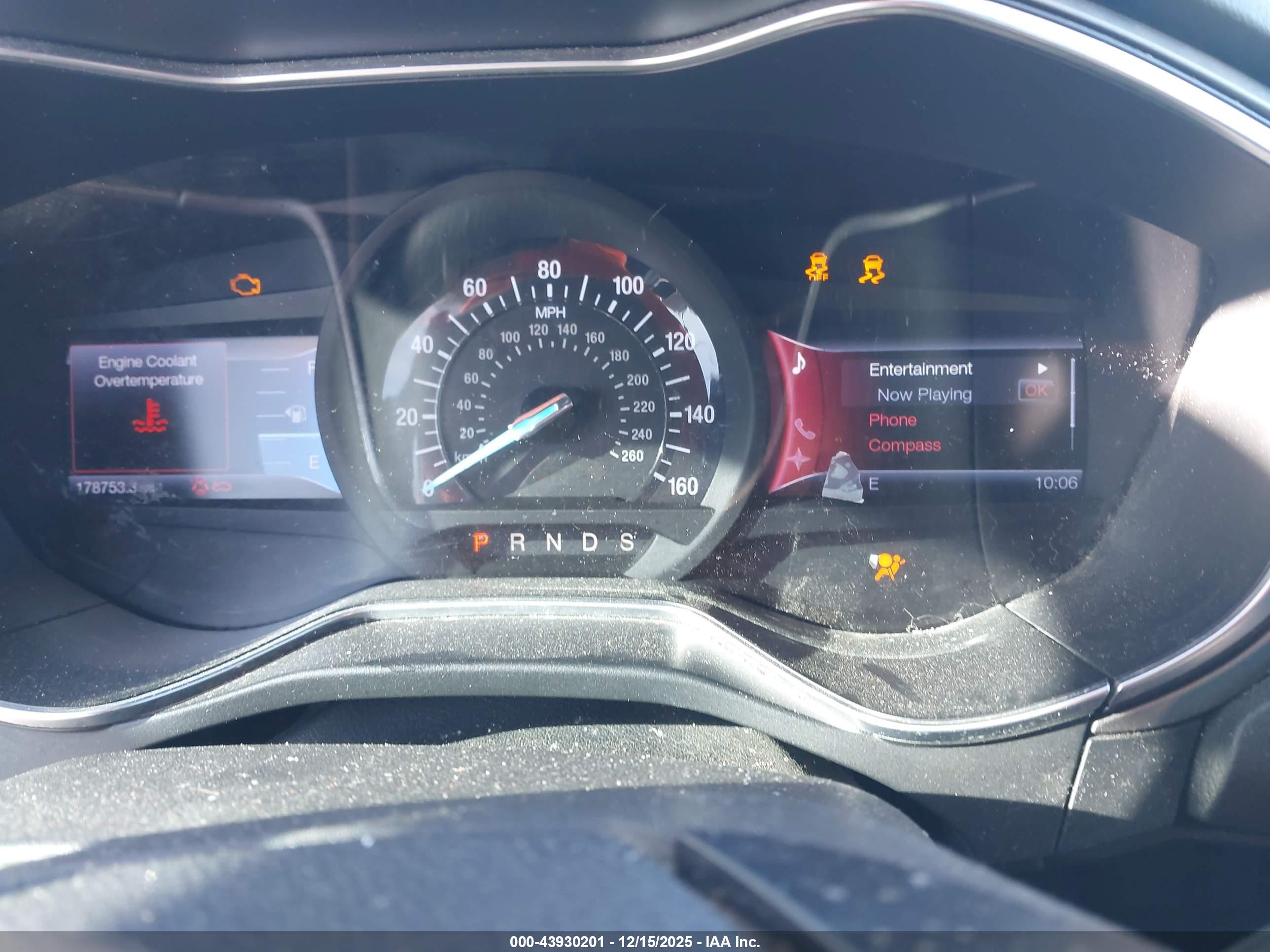 FORD FUSION image 7