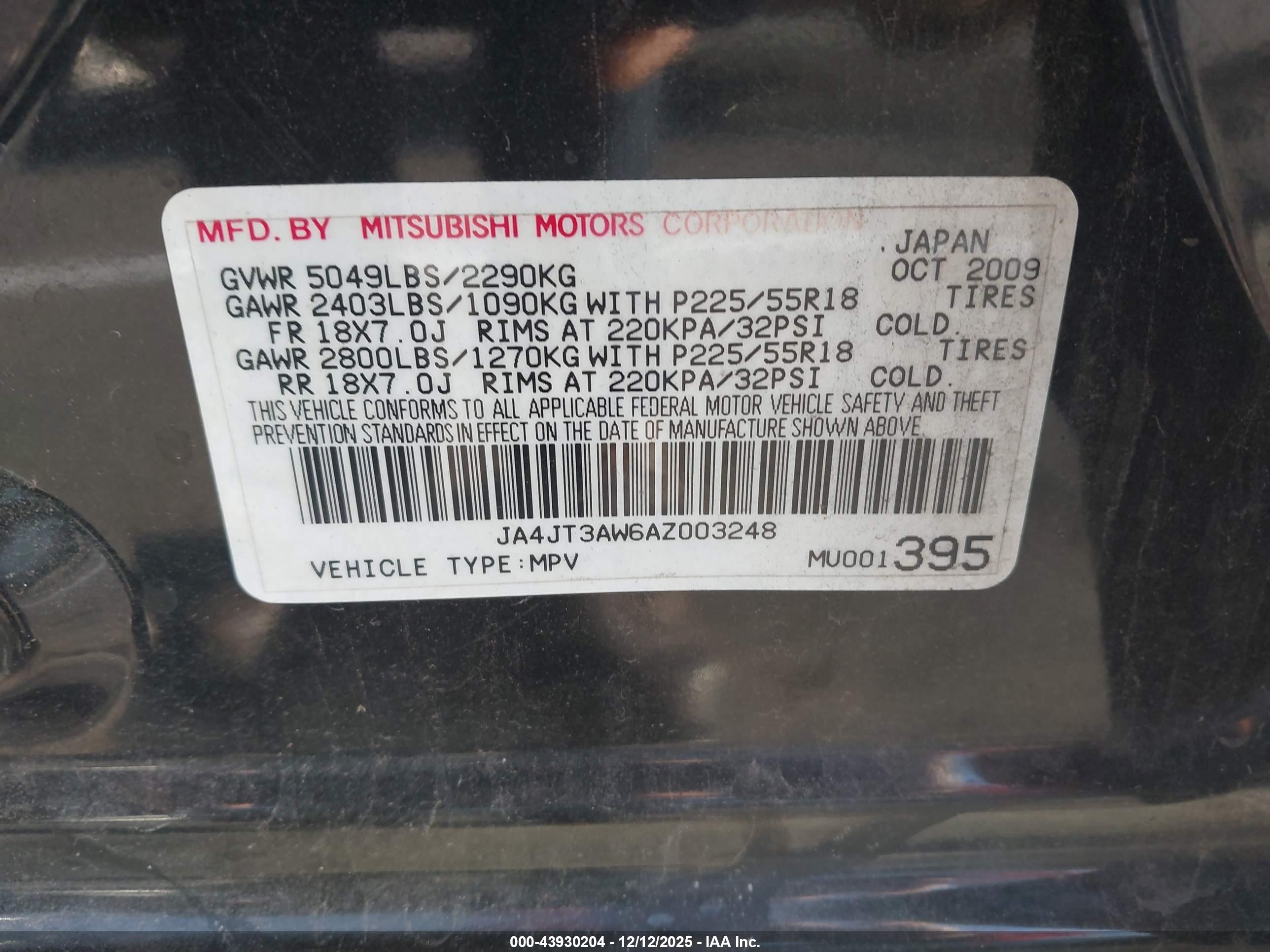 MITSUBISHI OUTLANDER image 9
