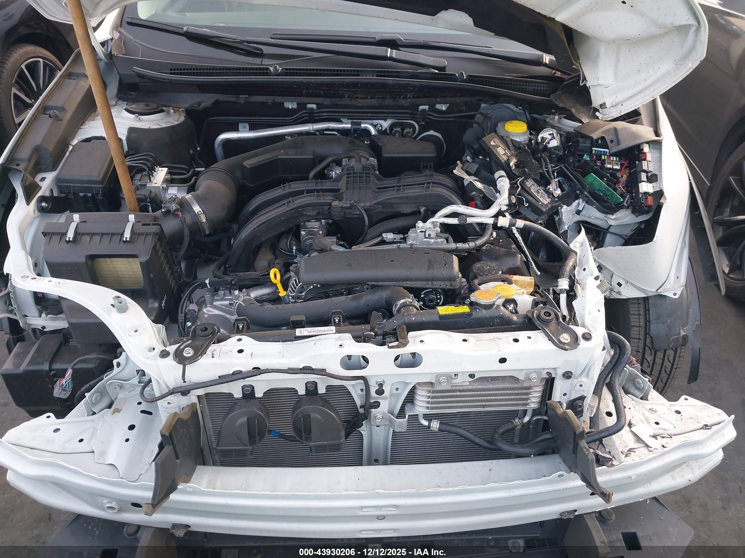 SUBARU OUTBACK image 10
