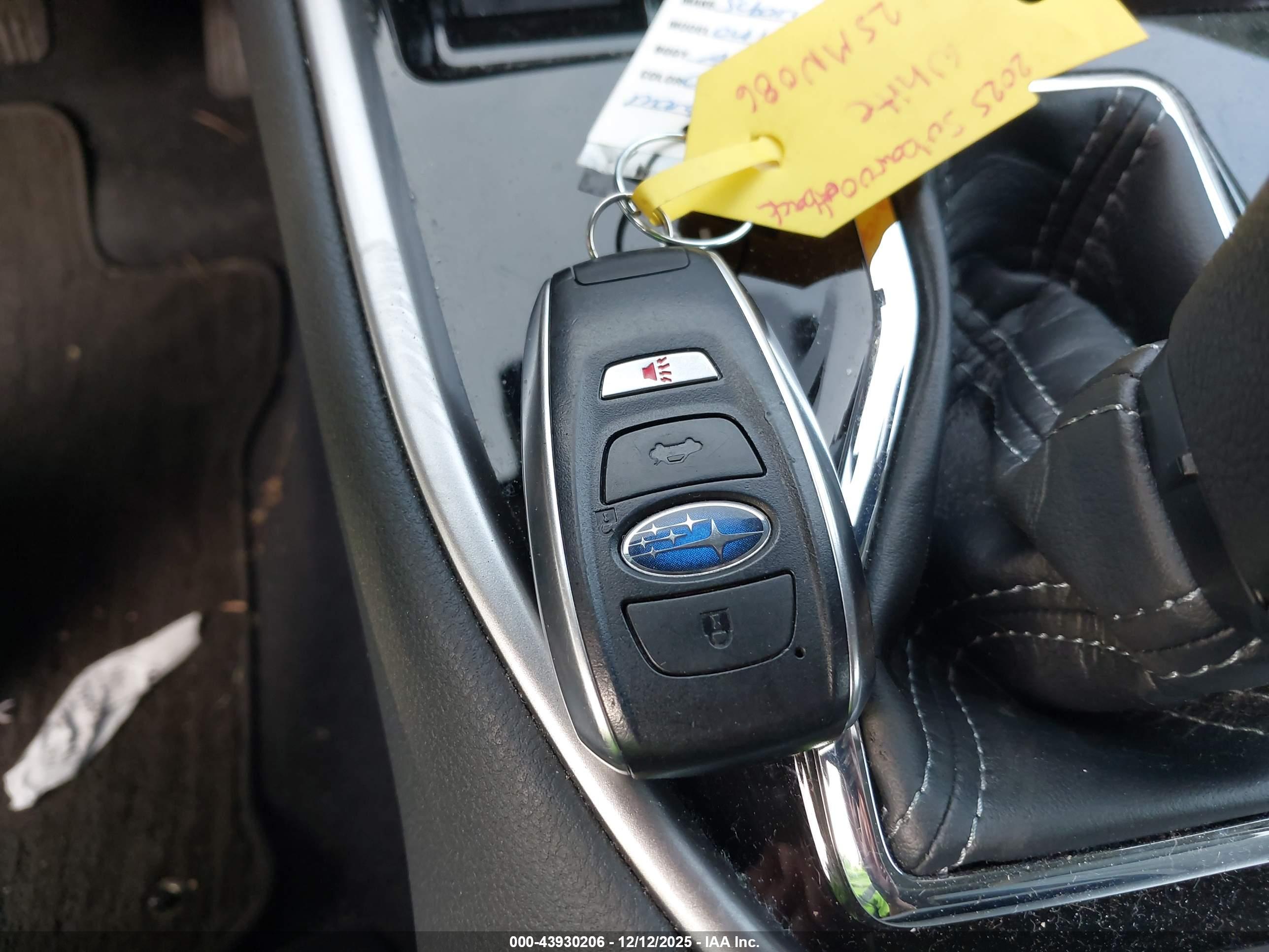 SUBARU OUTBACK image 11