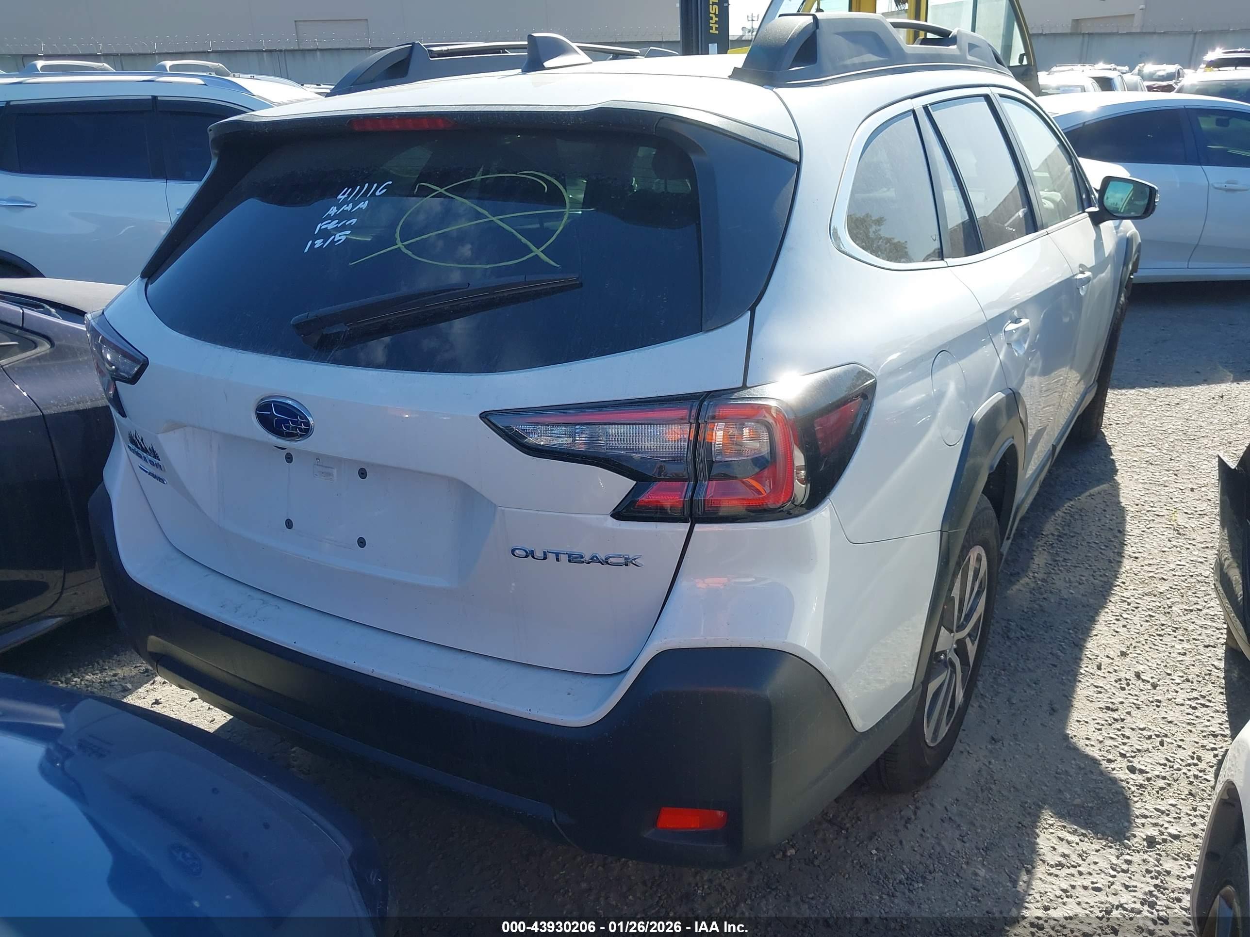 SUBARU OUTBACK image 4