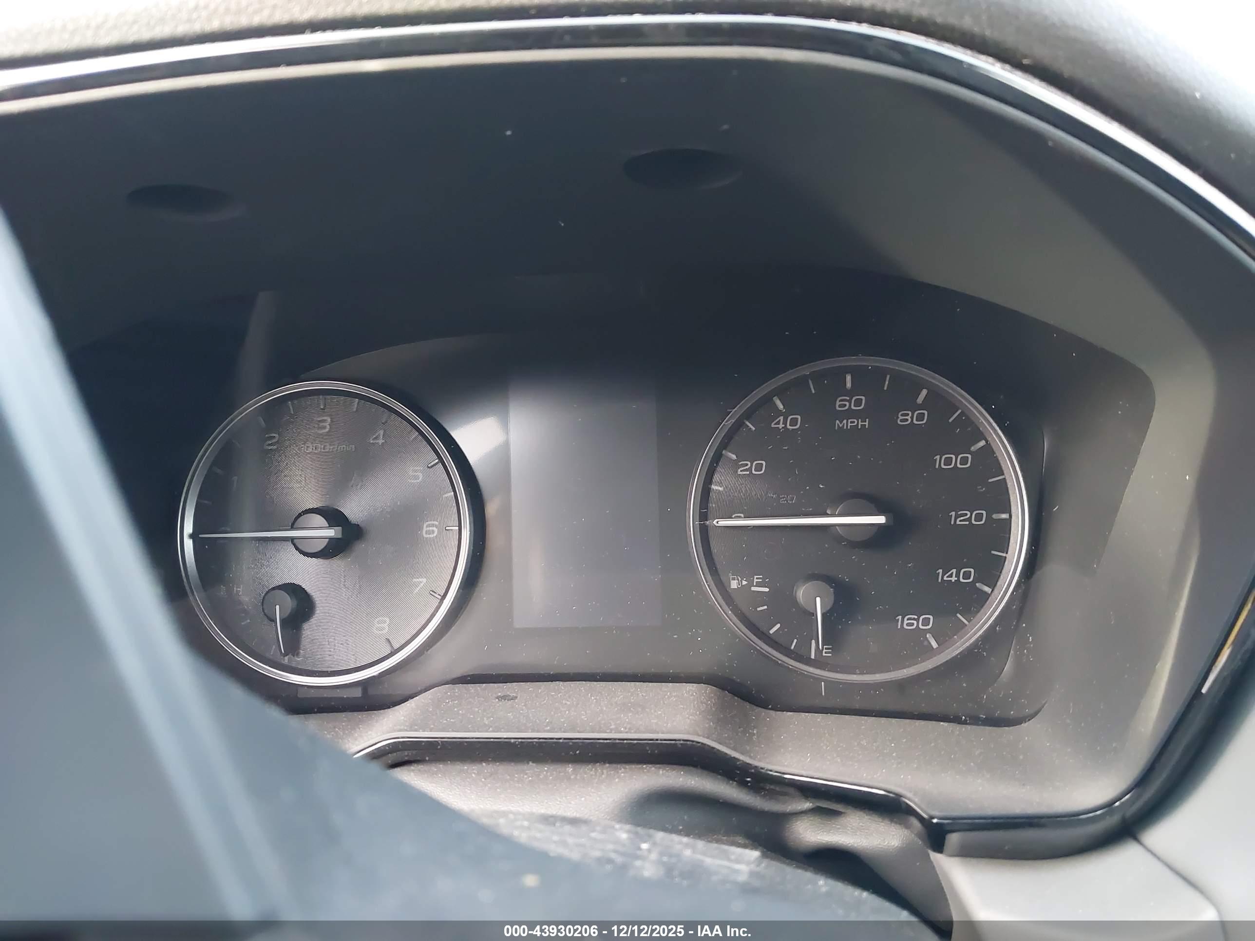 SUBARU OUTBACK image 7