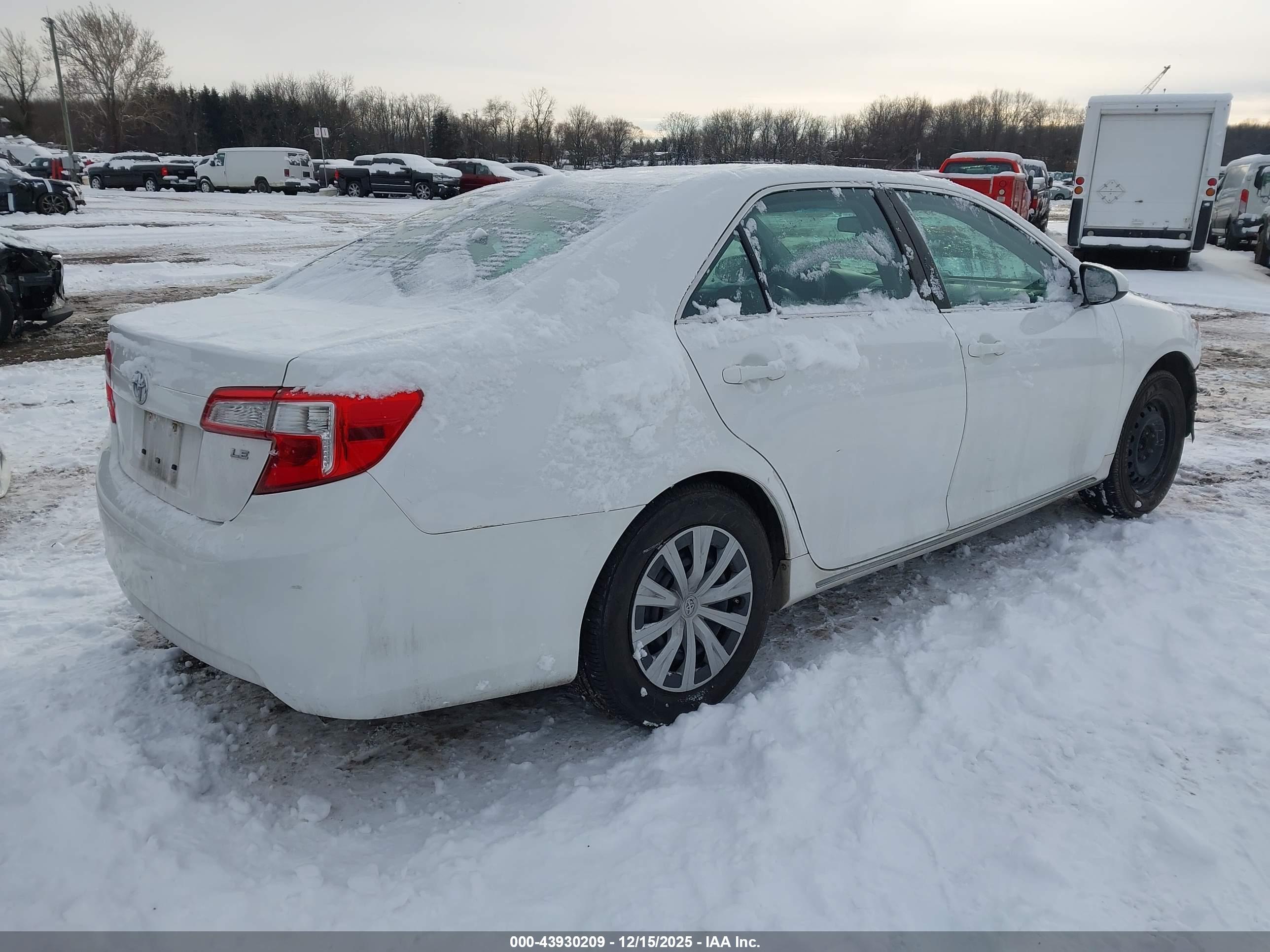 TOYOTA CAMRY image 4