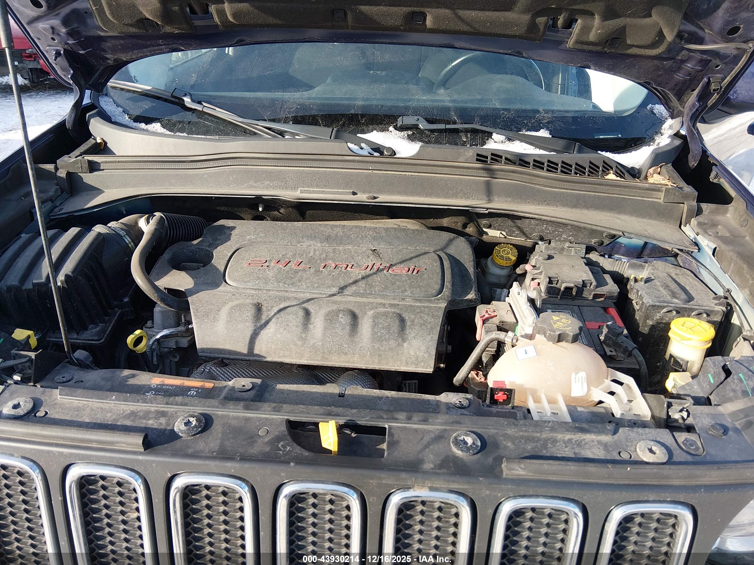 JEEP RENEGADE image 10