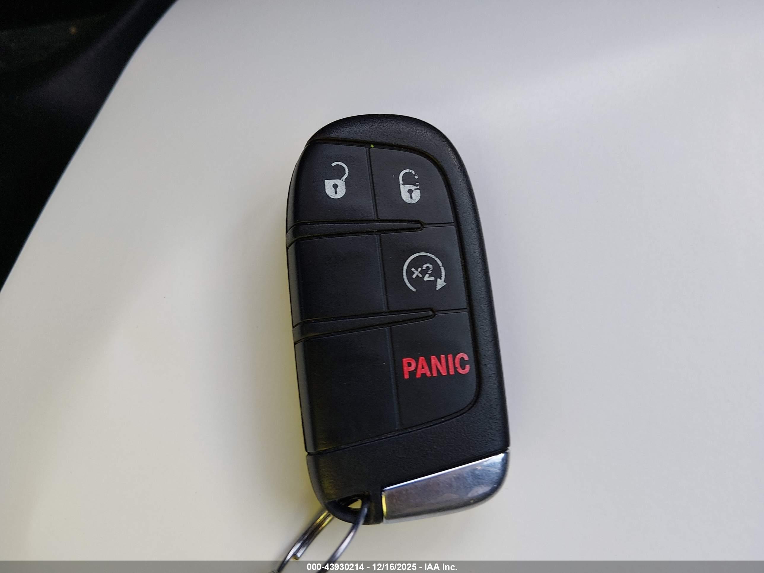 JEEP RENEGADE image 11