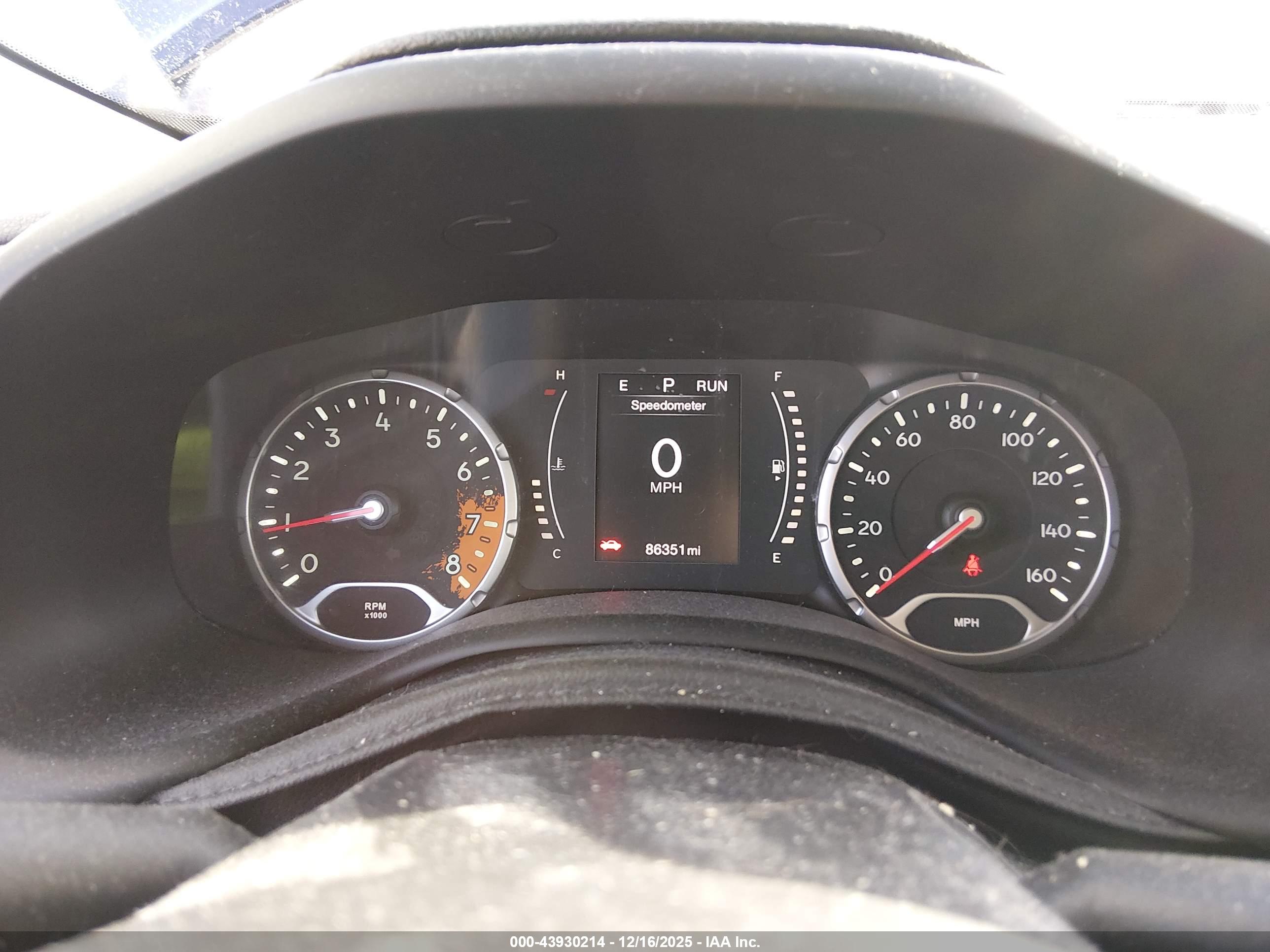 JEEP RENEGADE image 7