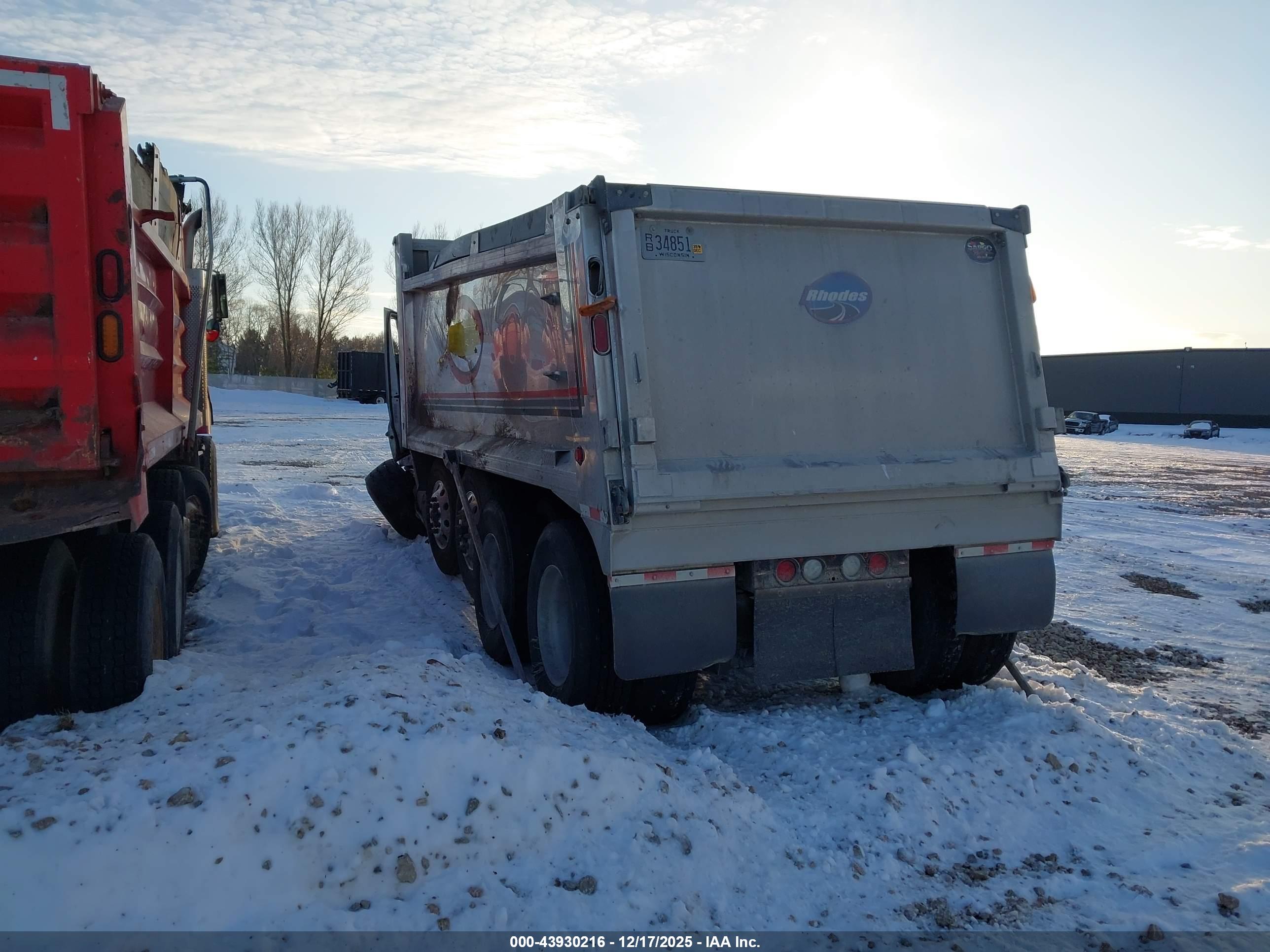 KENWORTH T880 image 3