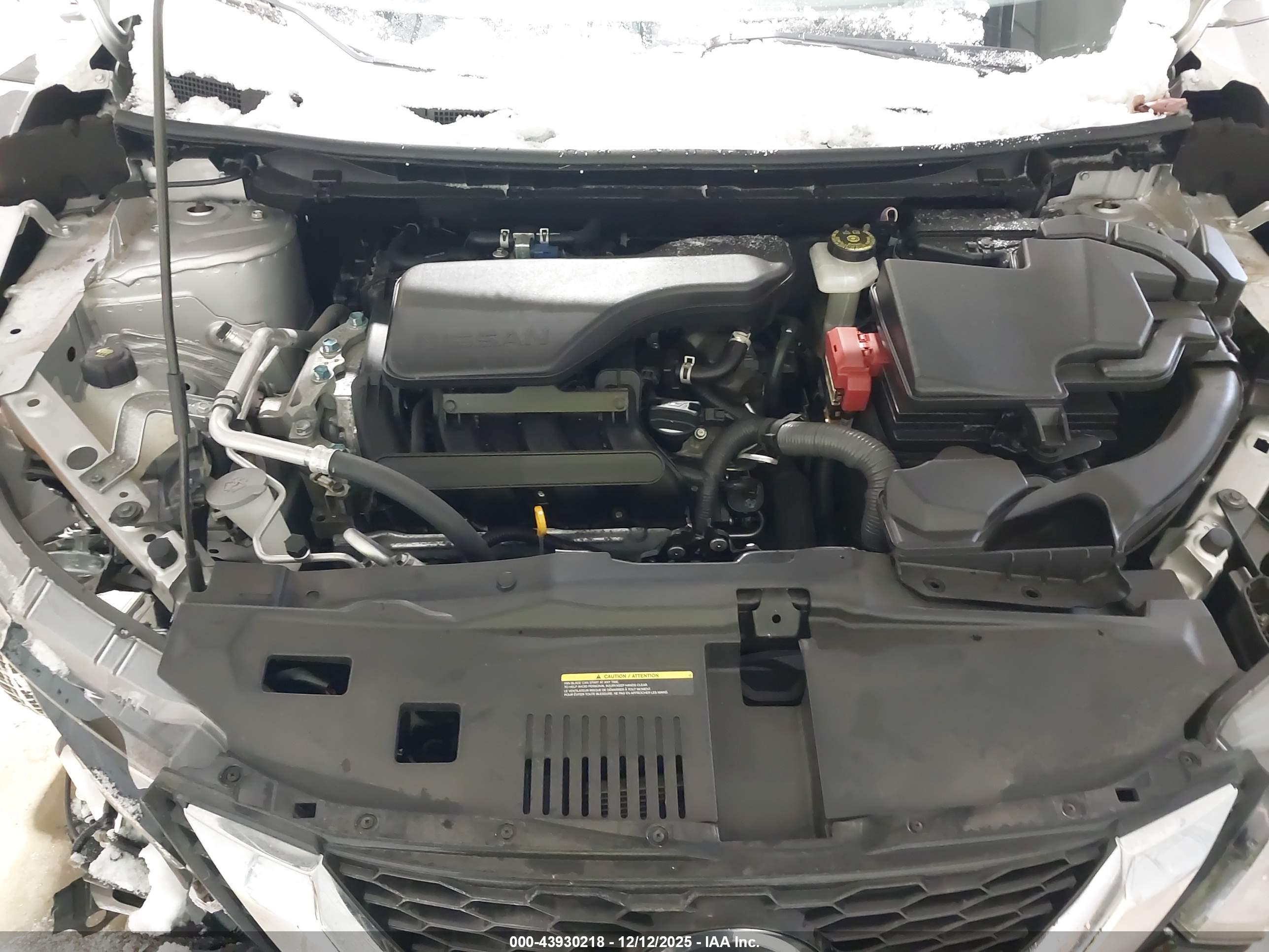 NISSAN ROGUE image 10
