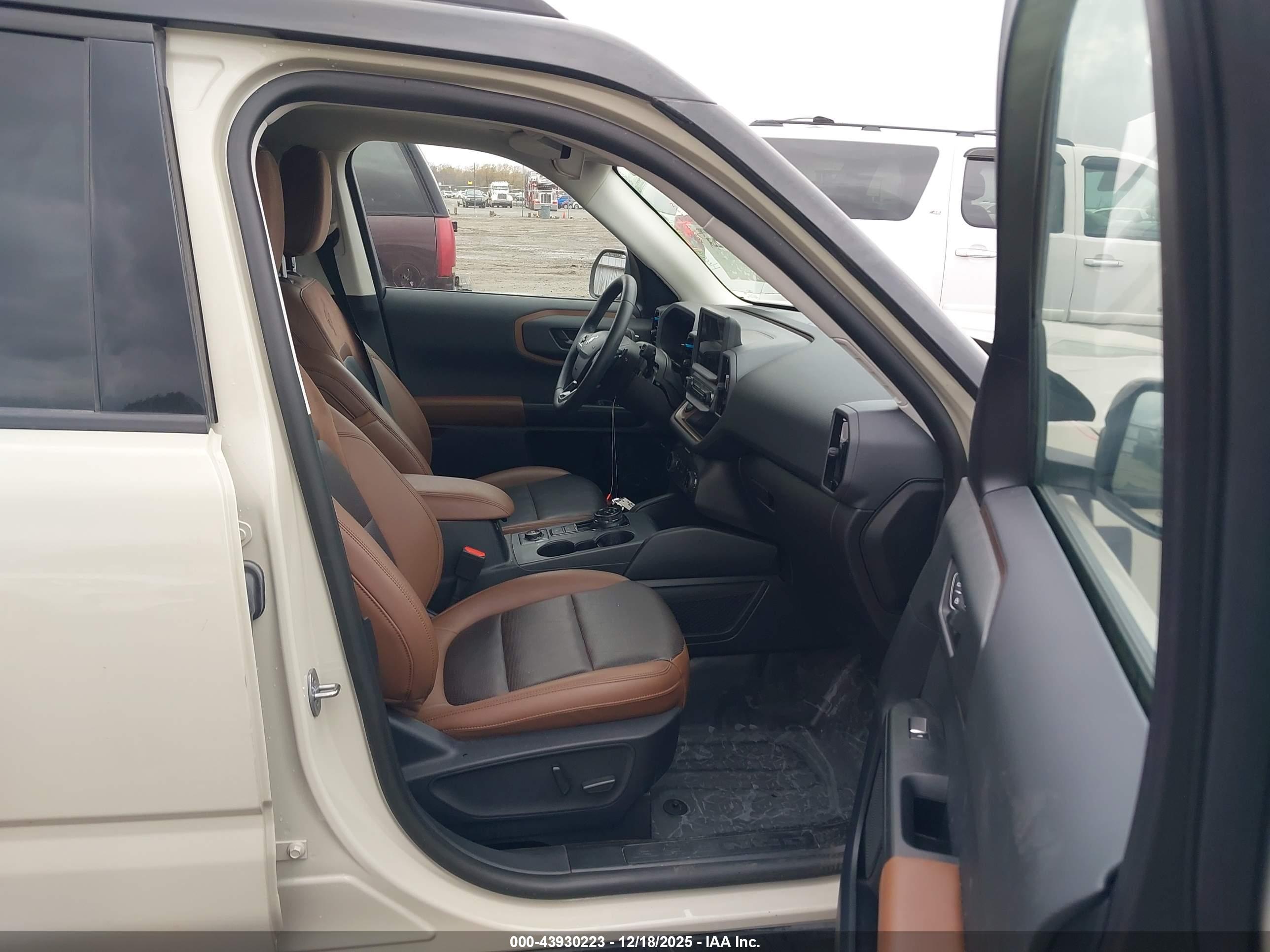 FORD BRONCO image 5