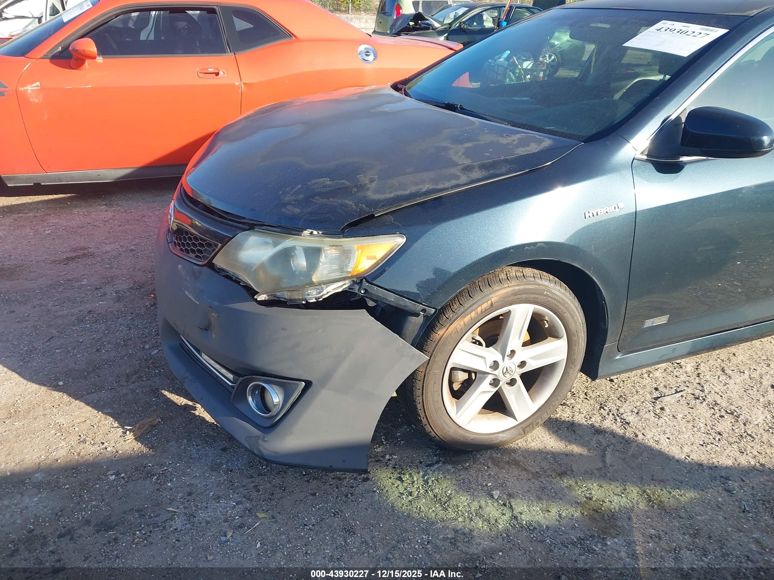 TOYOTA CAMRY image 6