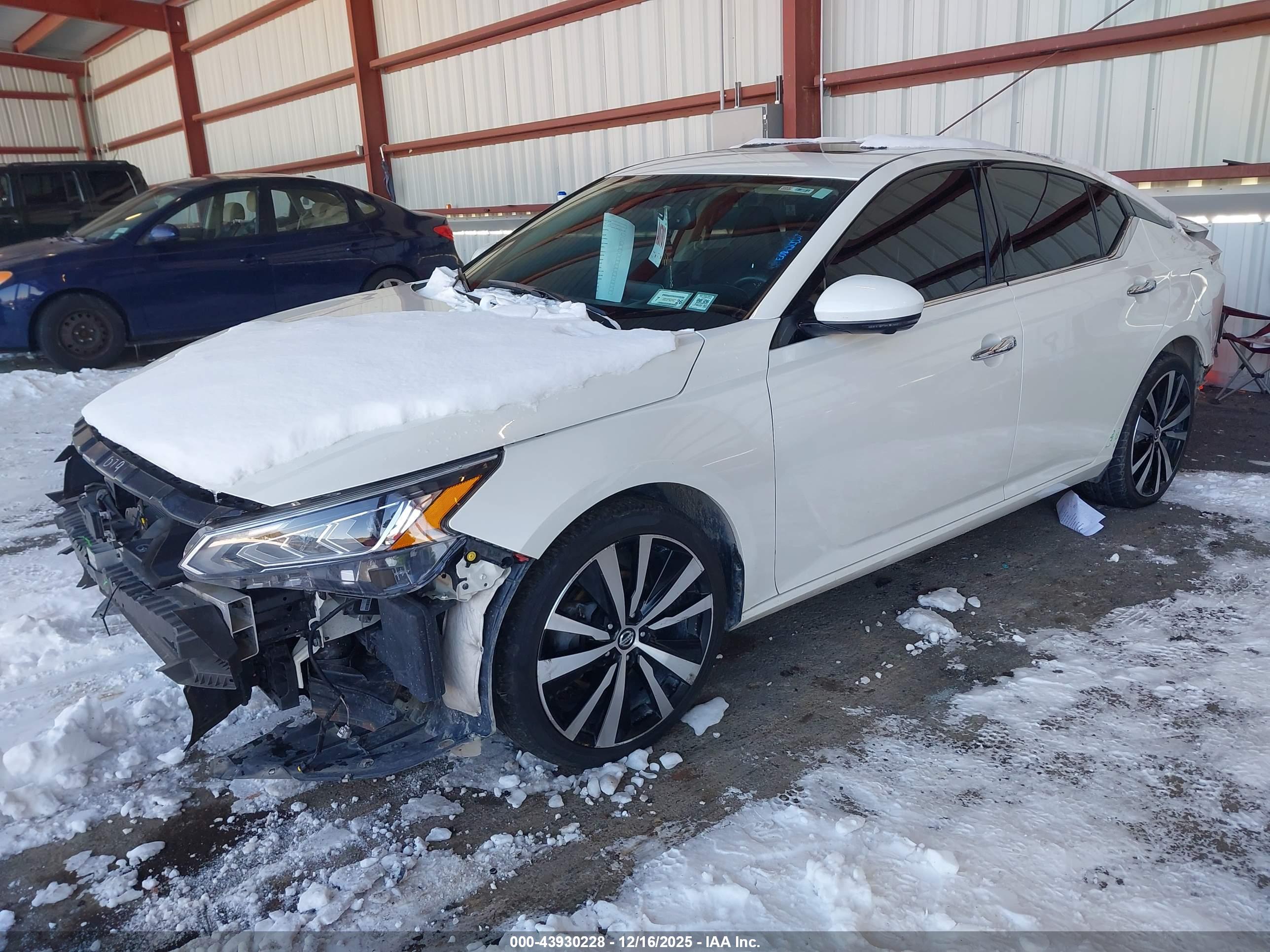 NISSAN ALTIMA image 2