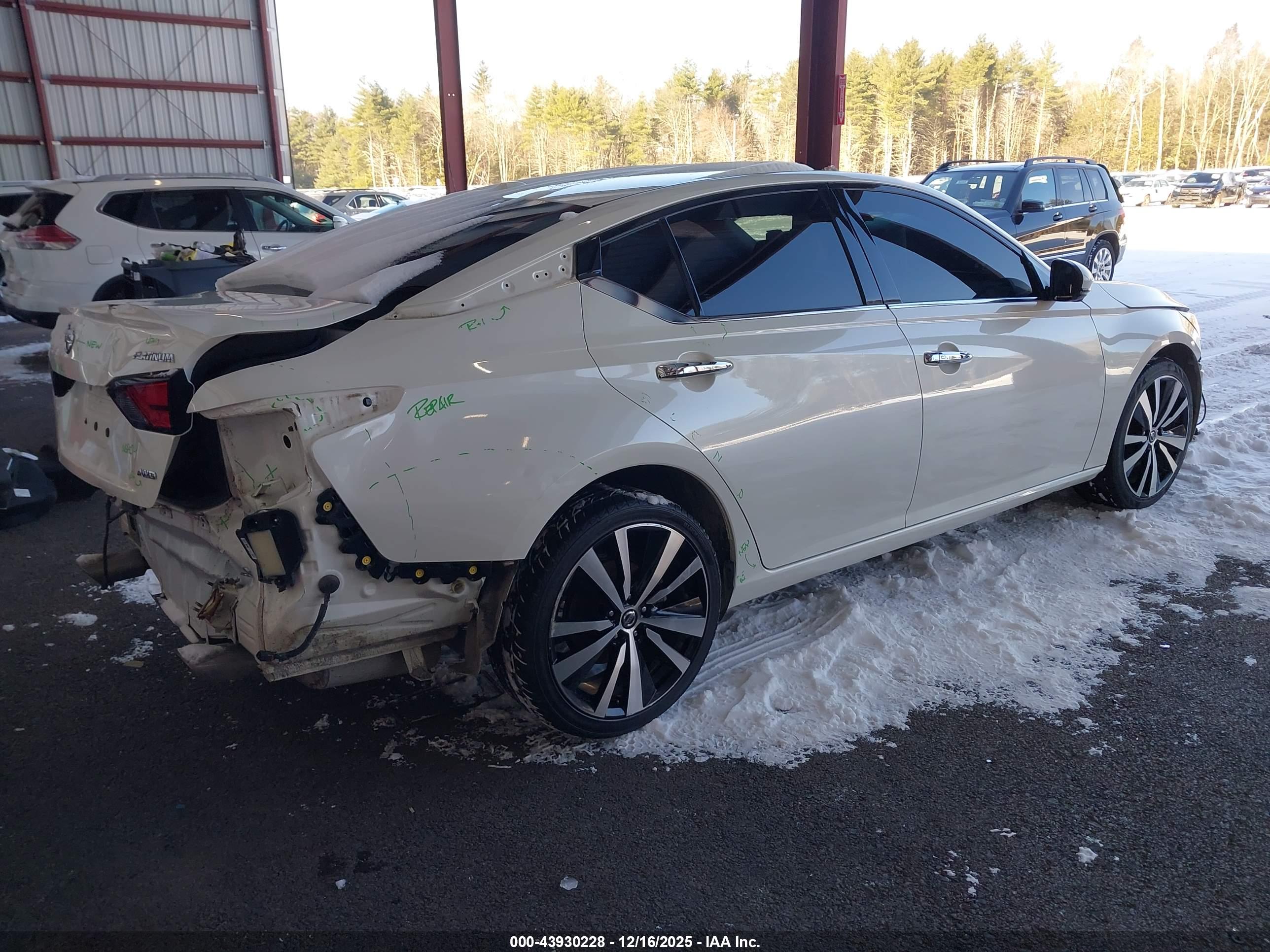 NISSAN ALTIMA image 4