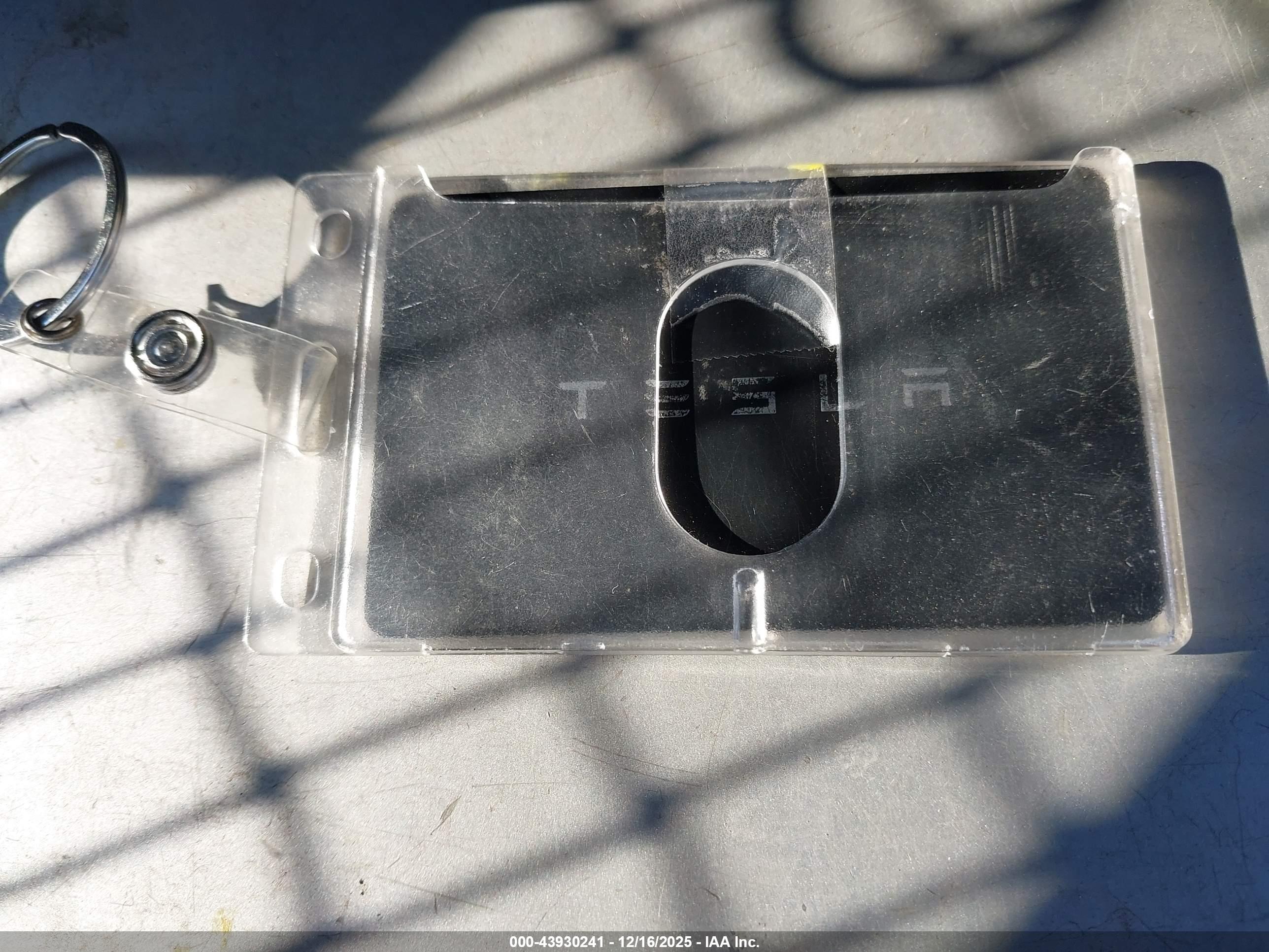 TESLA MODEL image 11