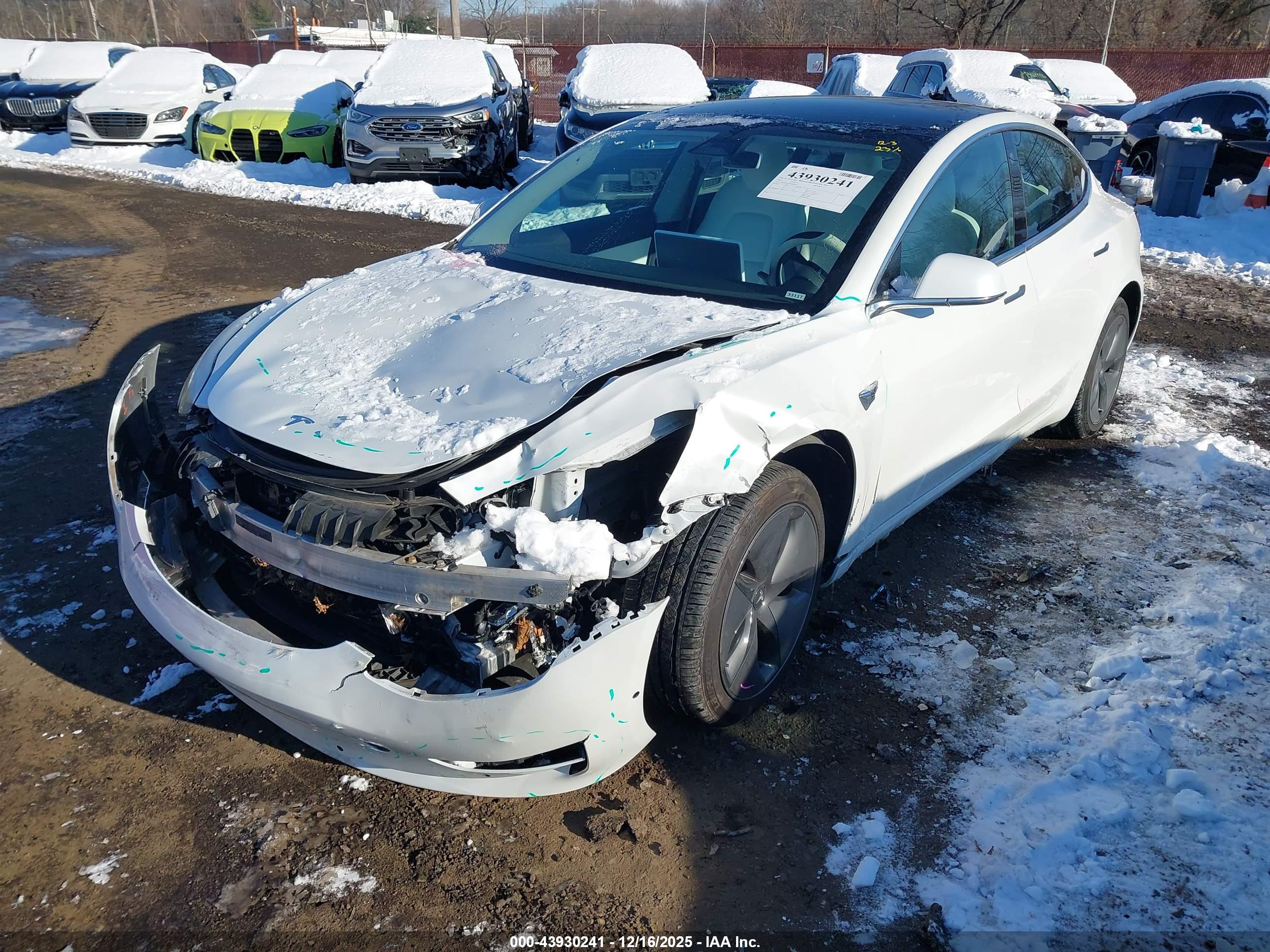 TESLA MODEL image 6