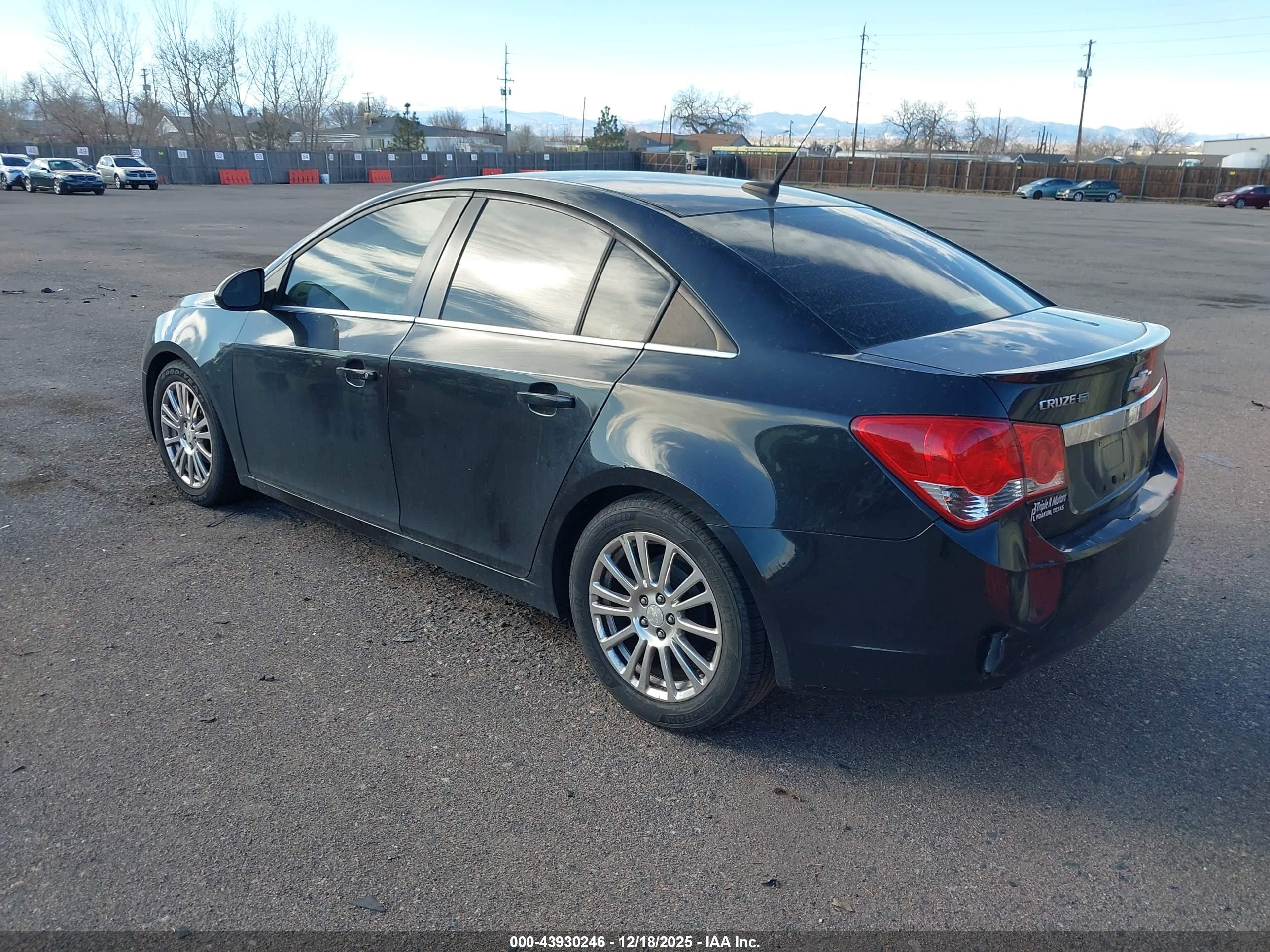 CHEVROLET CRUZE image 3