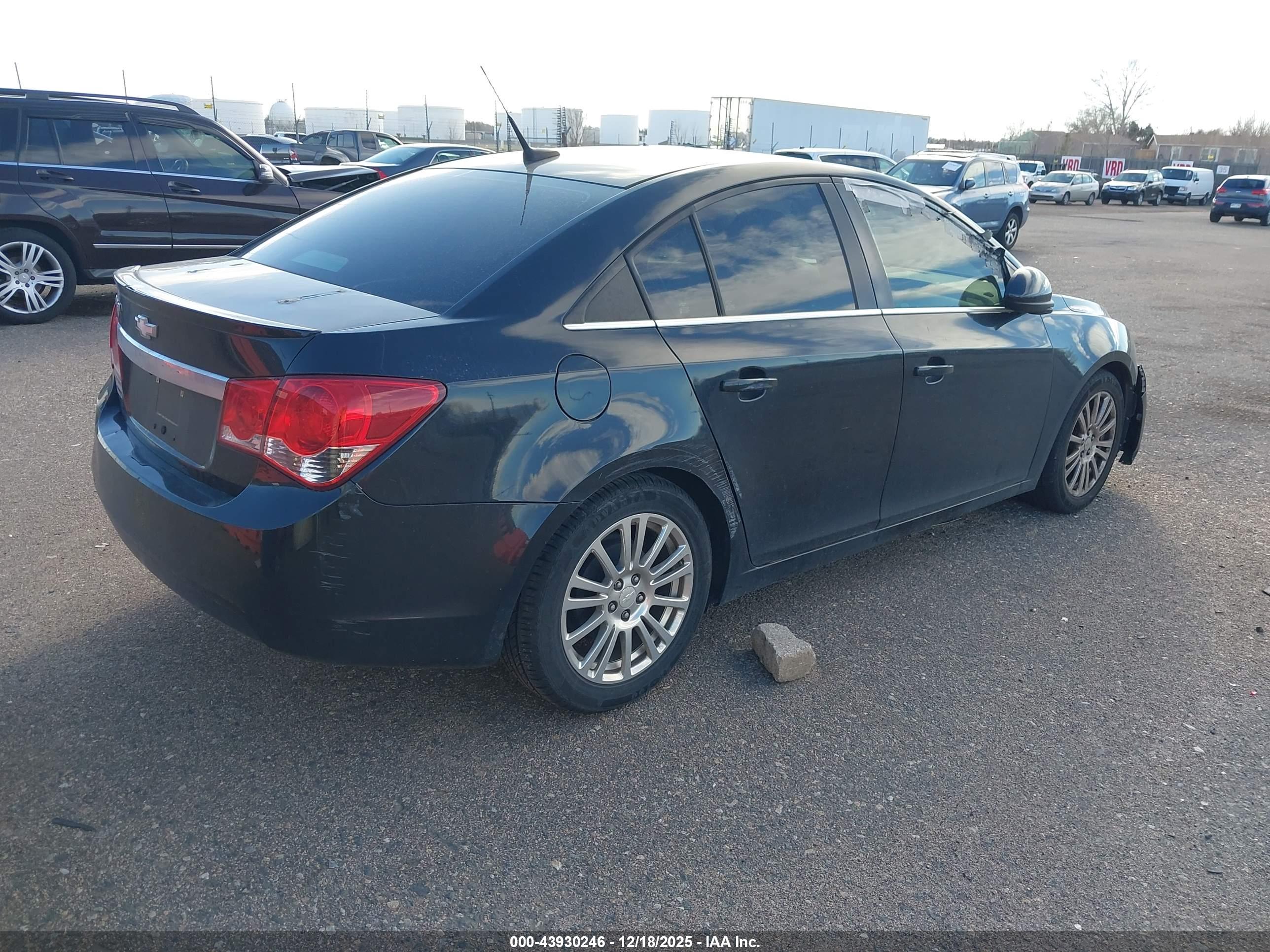 CHEVROLET CRUZE image 4