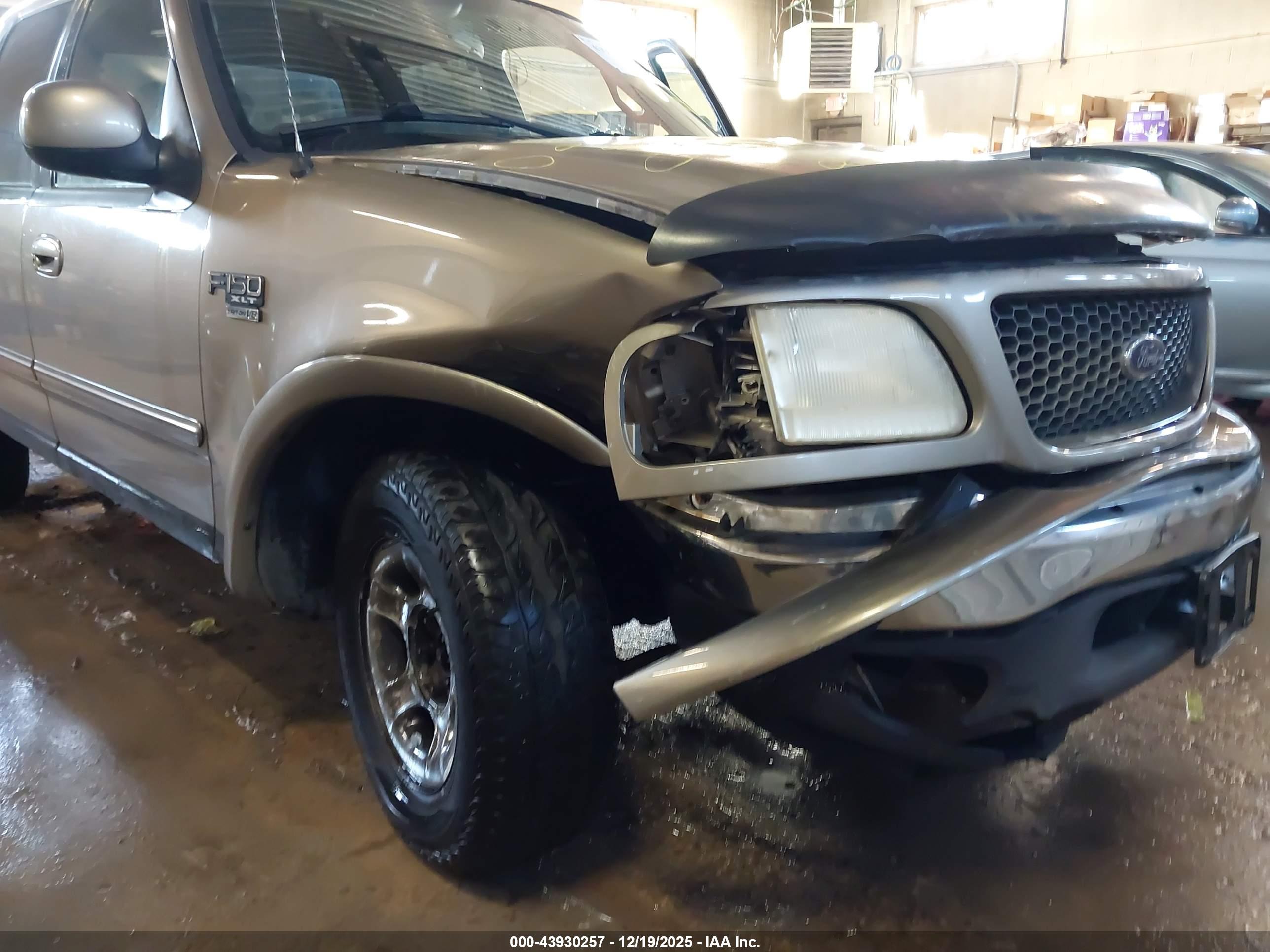 FORD F-150 image 6