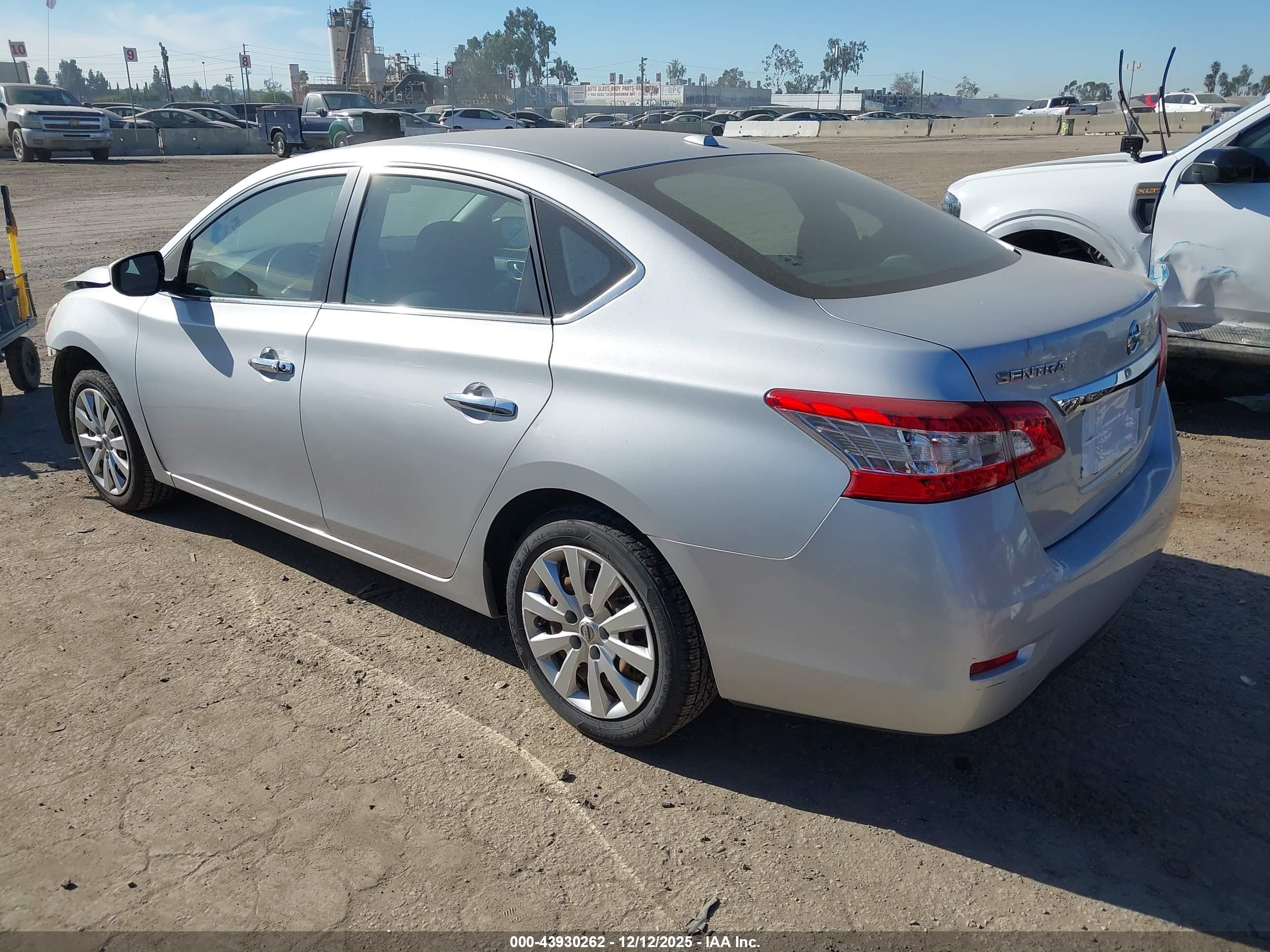 NISSAN SENTRA image 3