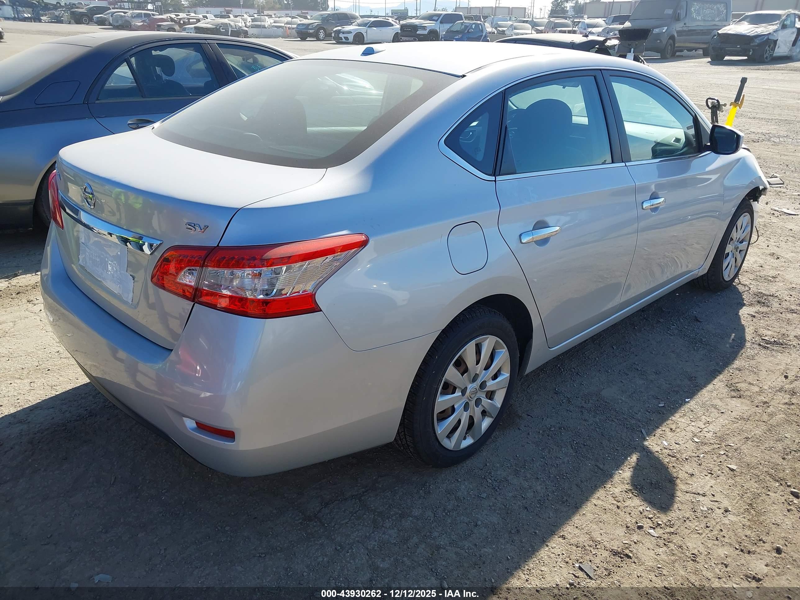 NISSAN SENTRA image 4