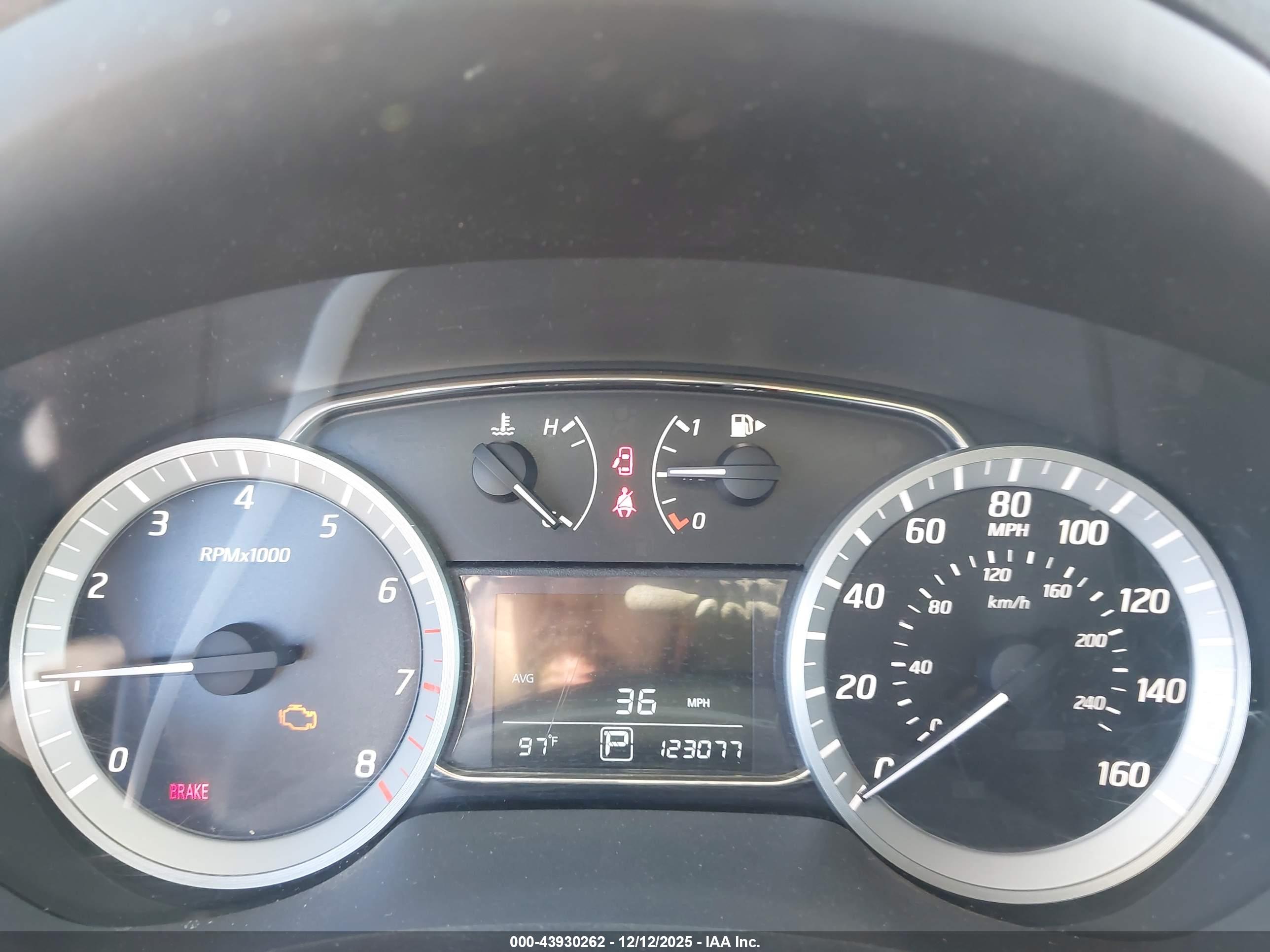 NISSAN SENTRA image 7