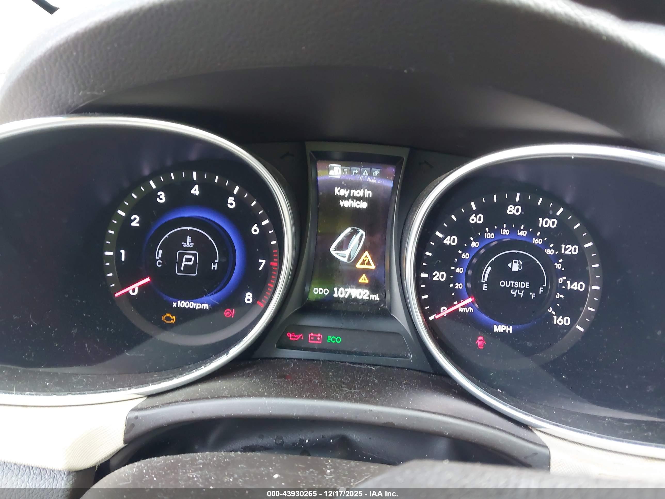 HYUNDAI SANTA image 7