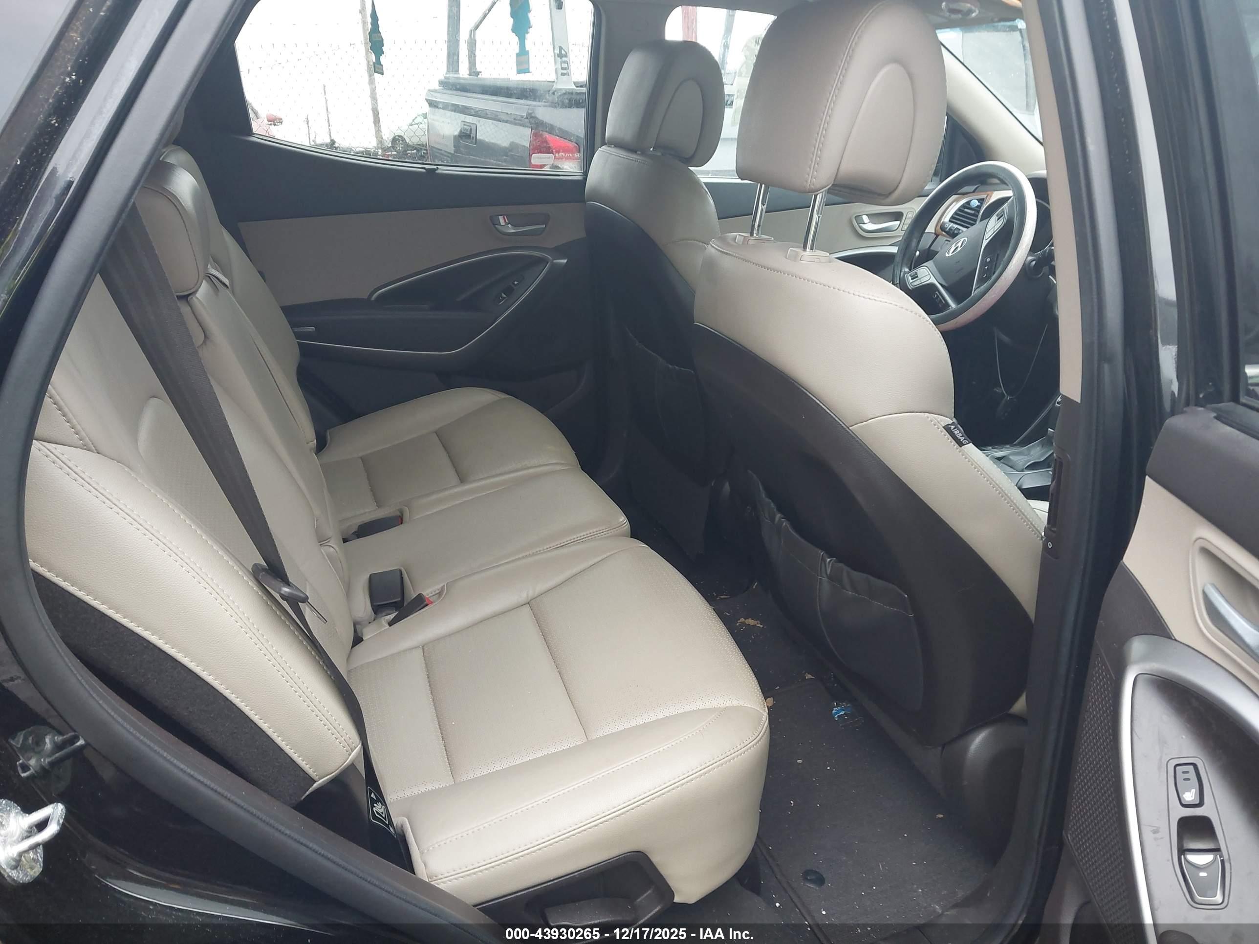 HYUNDAI SANTA image 8