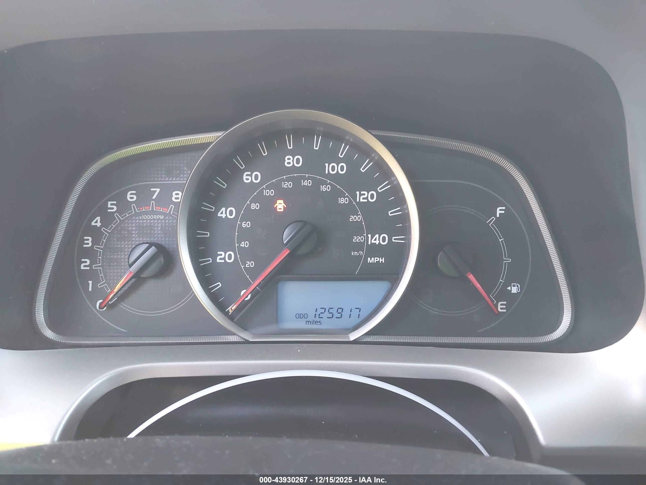 TOYOTA RAV4 image 7