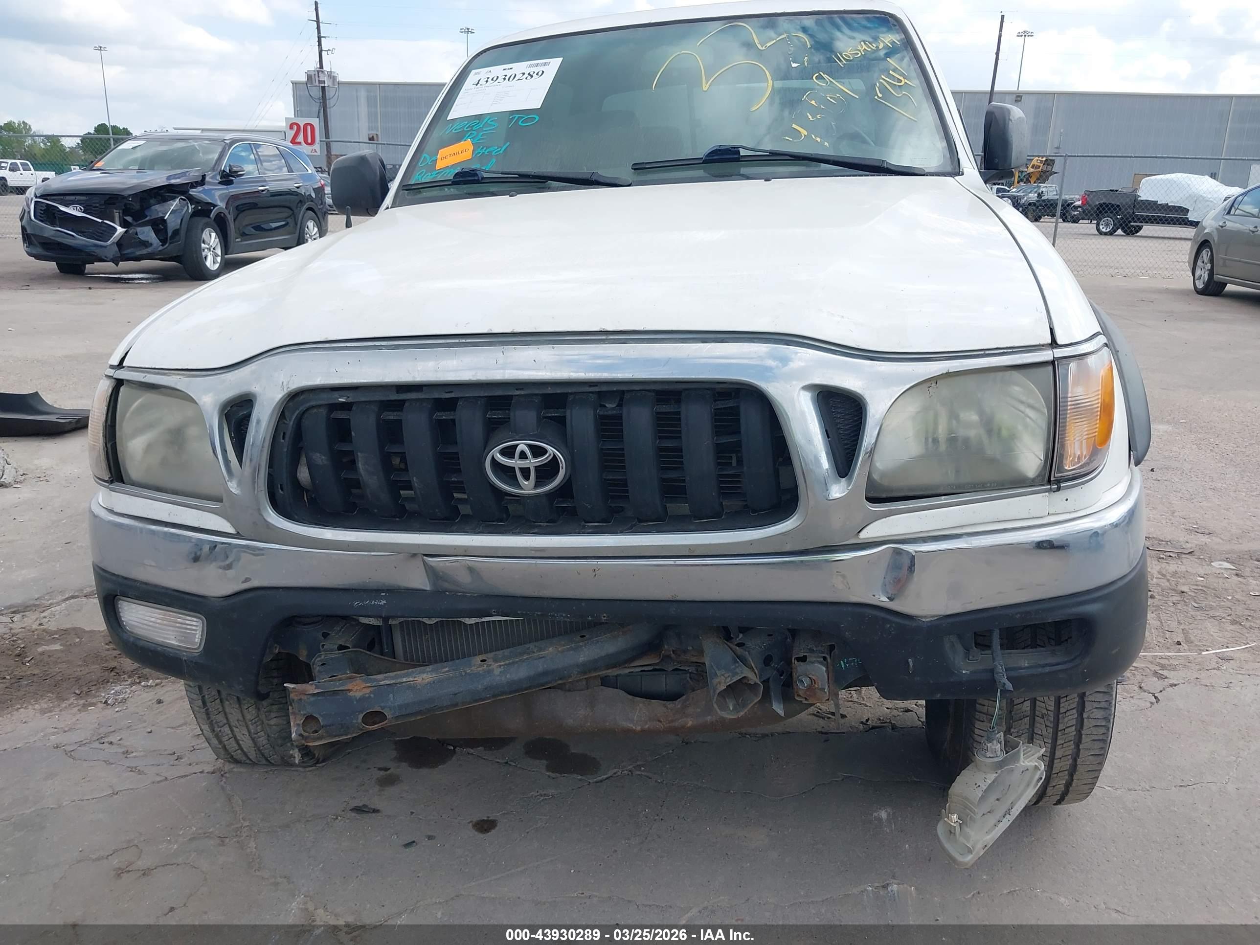 TOYOTA TACOMA image 6