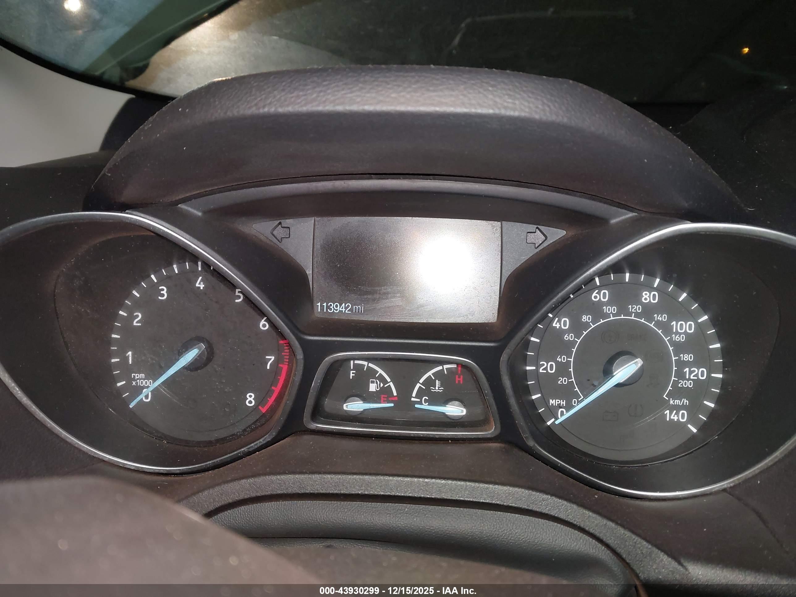 FORD ESCAPE image 7