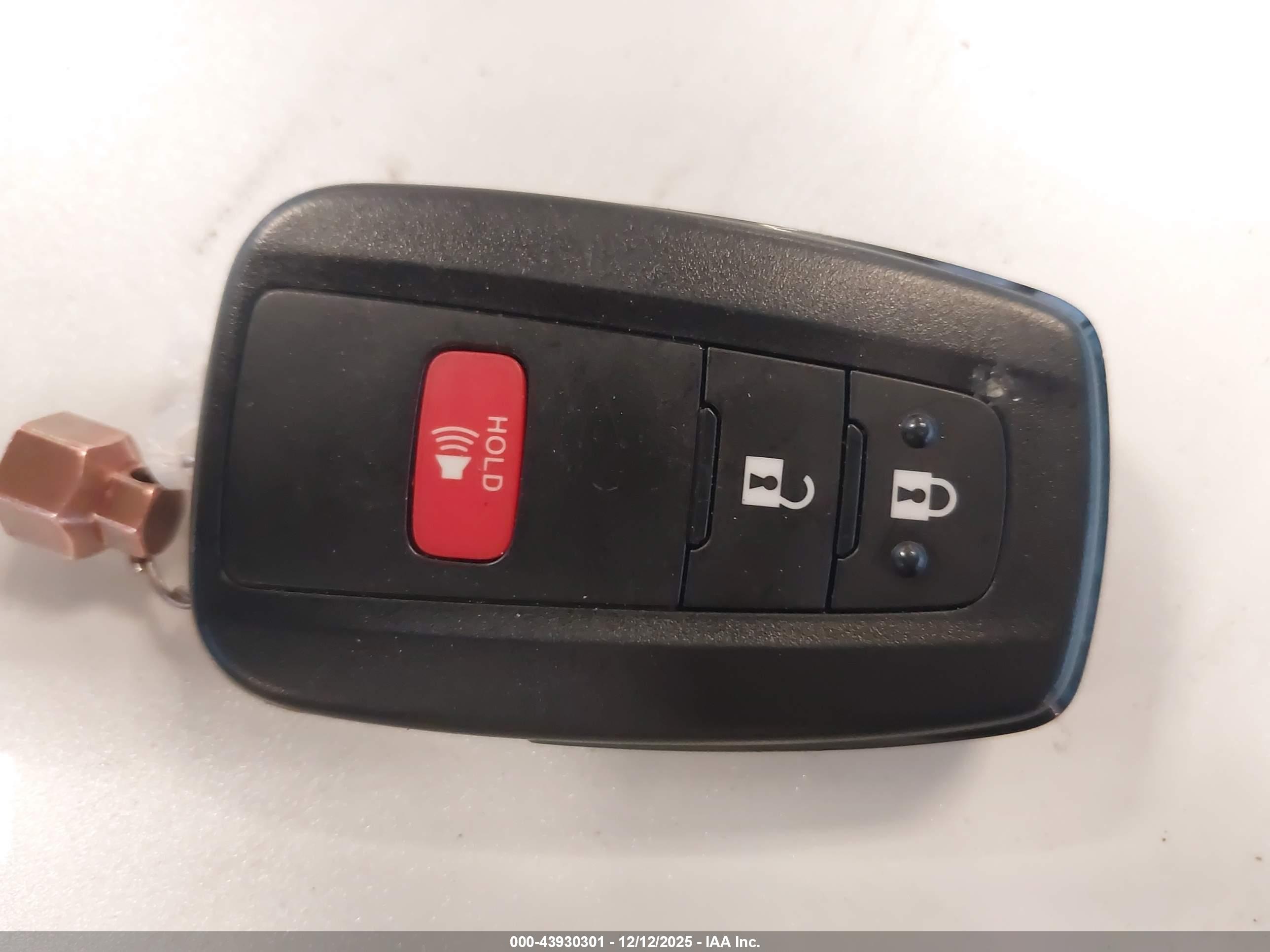 TOYOTA COROLLA image 11