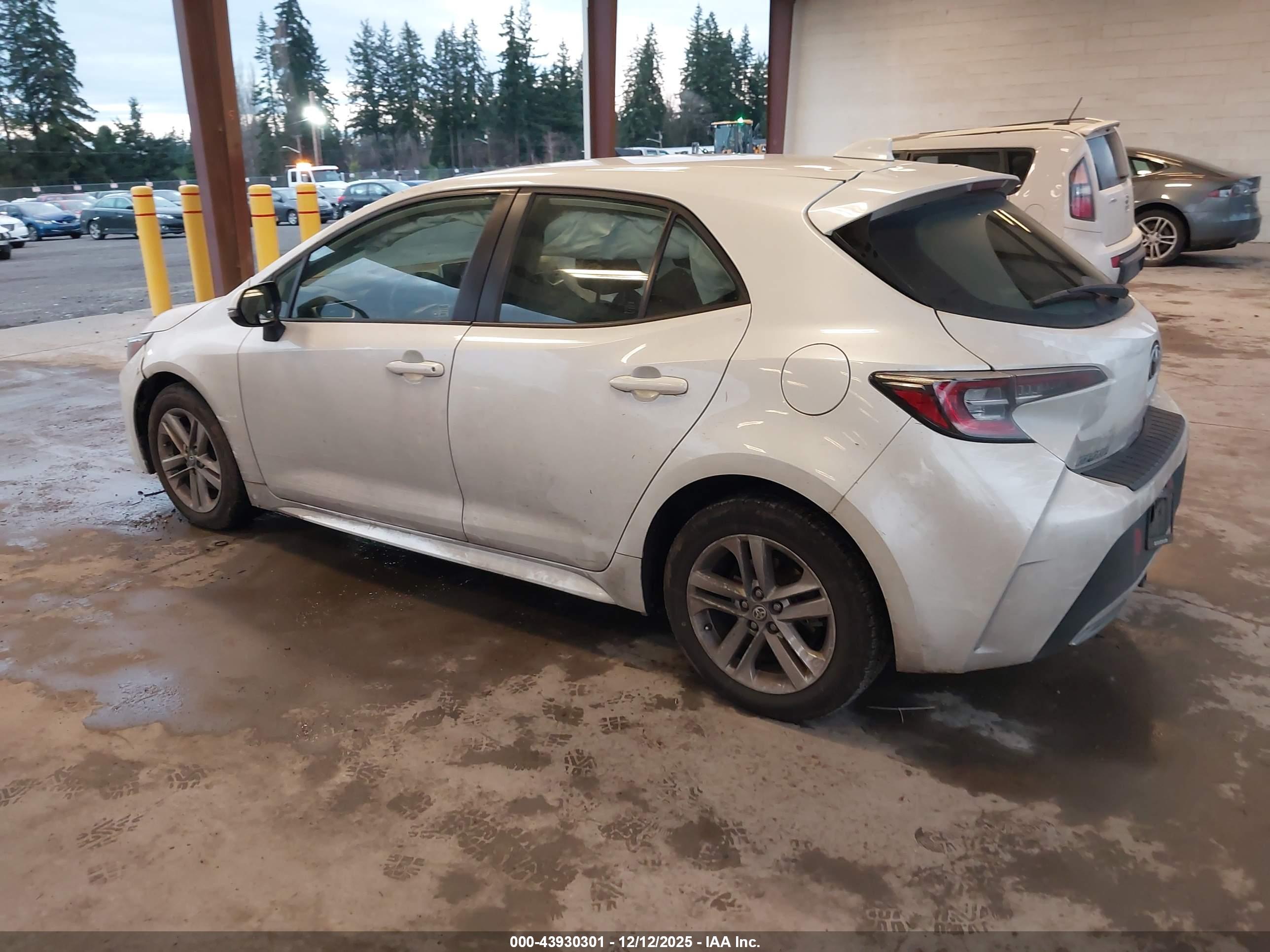 TOYOTA COROLLA image 3