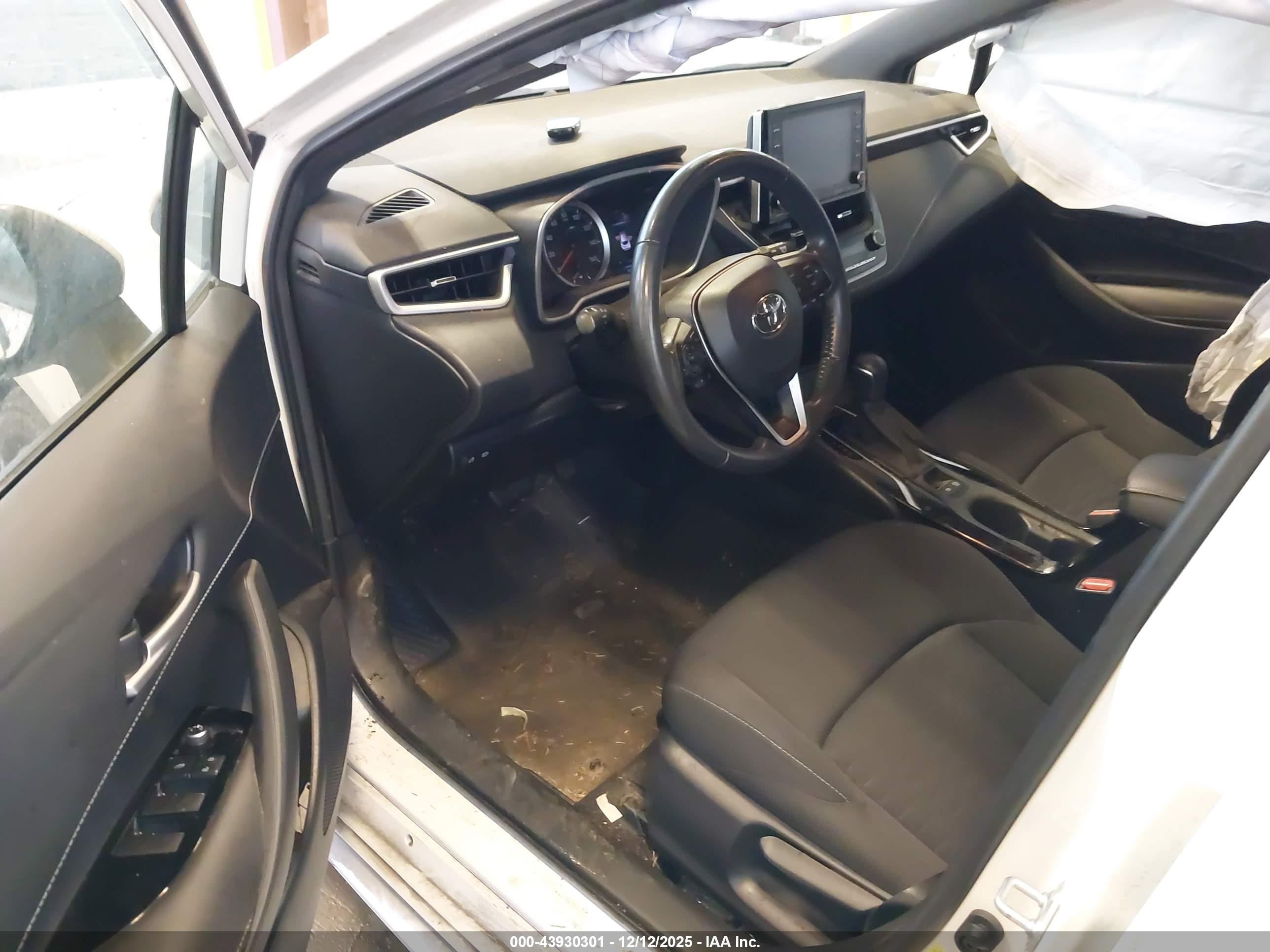TOYOTA COROLLA image 5