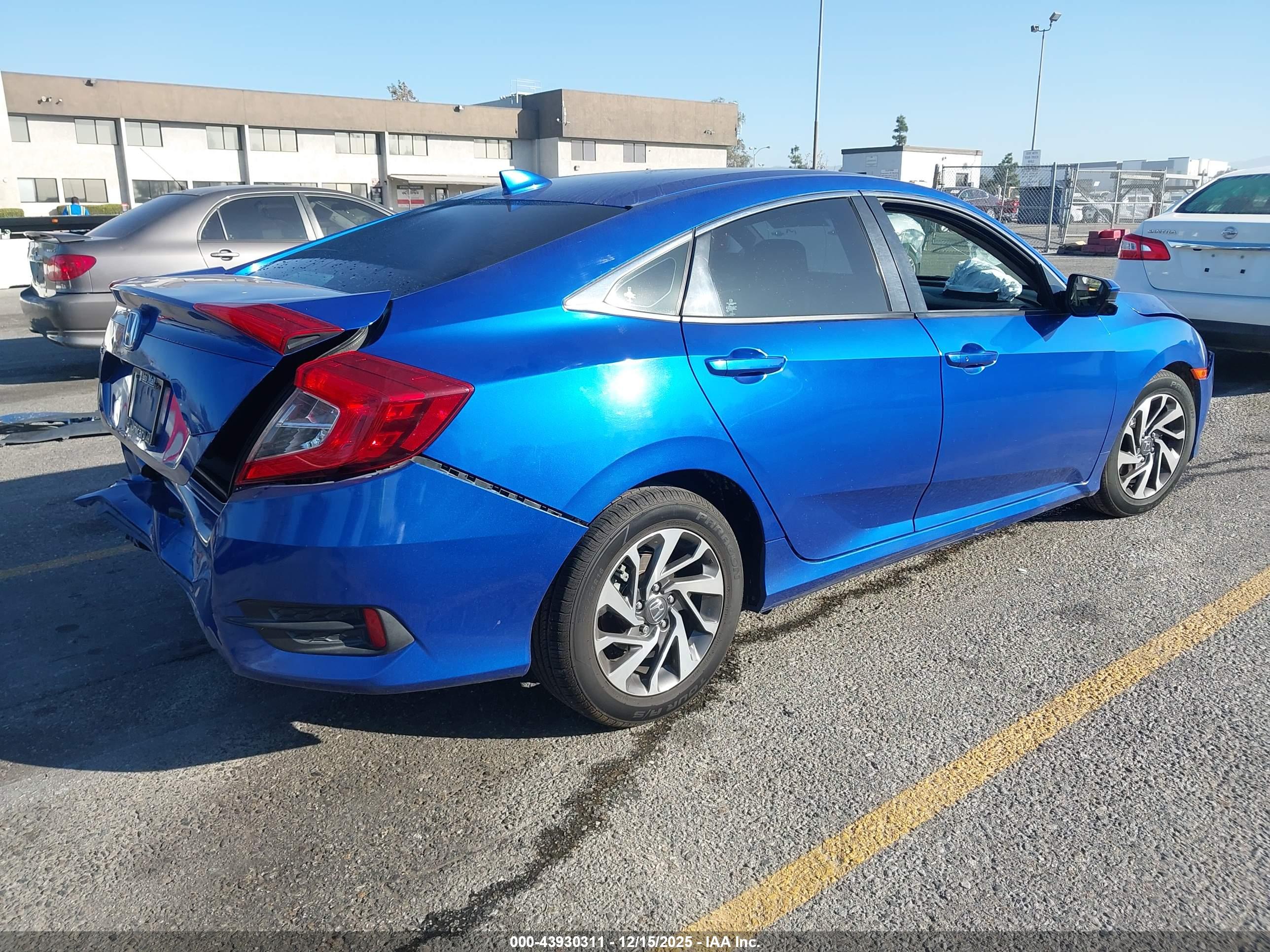 HONDA CIVIC image 4