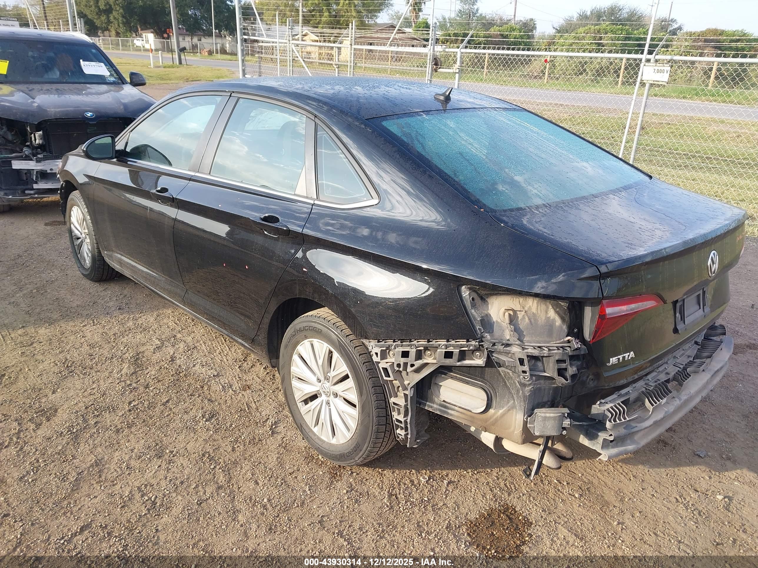 VOLKSWAGEN JETTA image 3